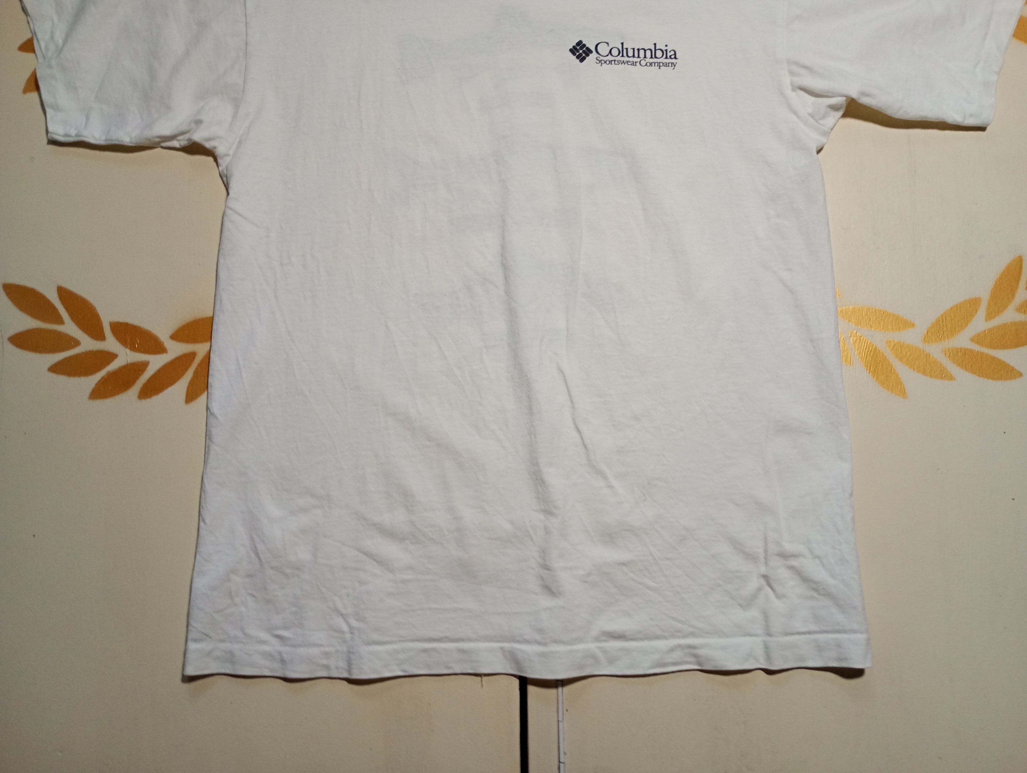 Columbia Columbia T-Shirt Vintage 90's Made in USA Size US L / EU 52-54 / 3 - 4 Thumbnail