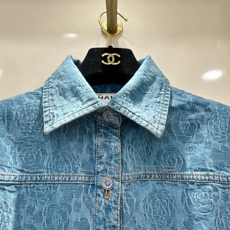 Chanel Chanel 23P dark flower popular denim vest Size XS / US 0-2 / IT 36-38 - 4 Thumbnail