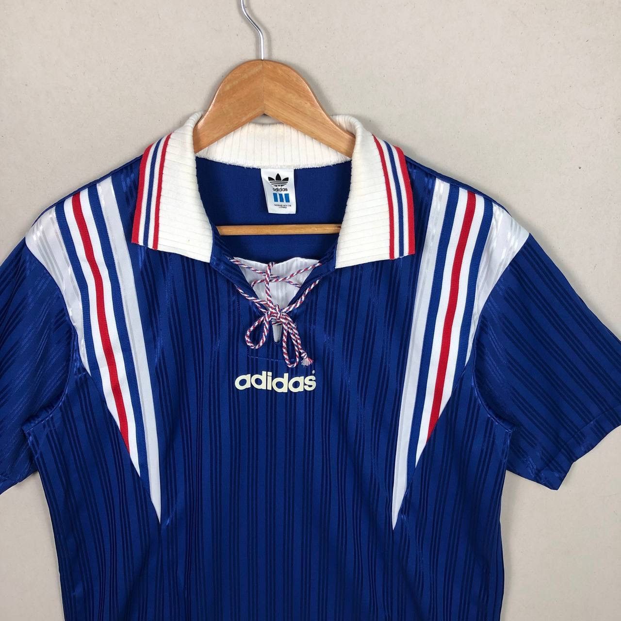Adidas Vintage 1996 France FIFA Football Kit Template Jersey Size US S / EU 44-46 / 1 - 6 Thumbnail