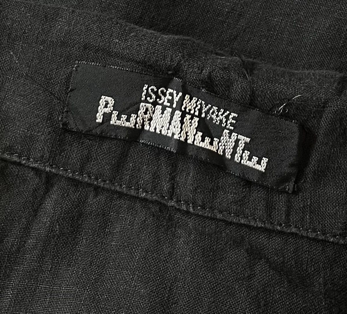 Issey Miyake TAX FREE 🇺🇸 issey miyake permanente black open collar shirt Size US M / EU 48-50 / 2 - 3 Thumbnail