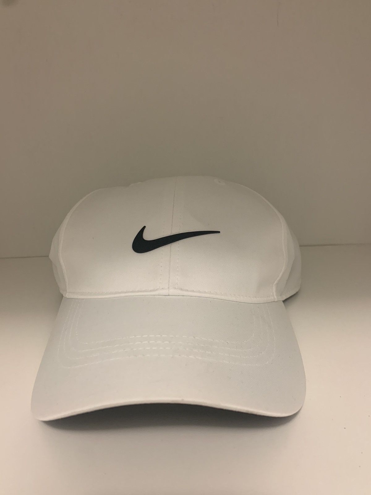 Nike Nike Hat White Size ONE SIZE - 1 Thumbnail