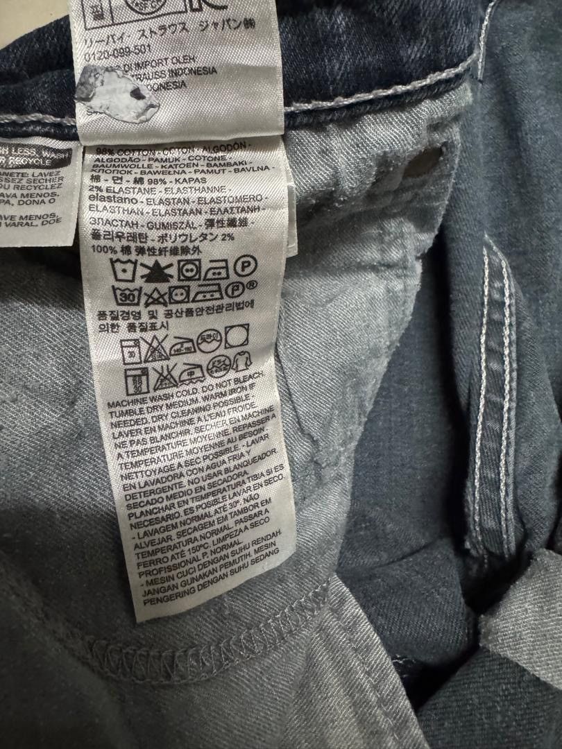 Levi's GRUNGE Vintage Y2K Levi’s Rusty Thrashed Distress Dark Jean Size US 33 - 12 Thumbnail