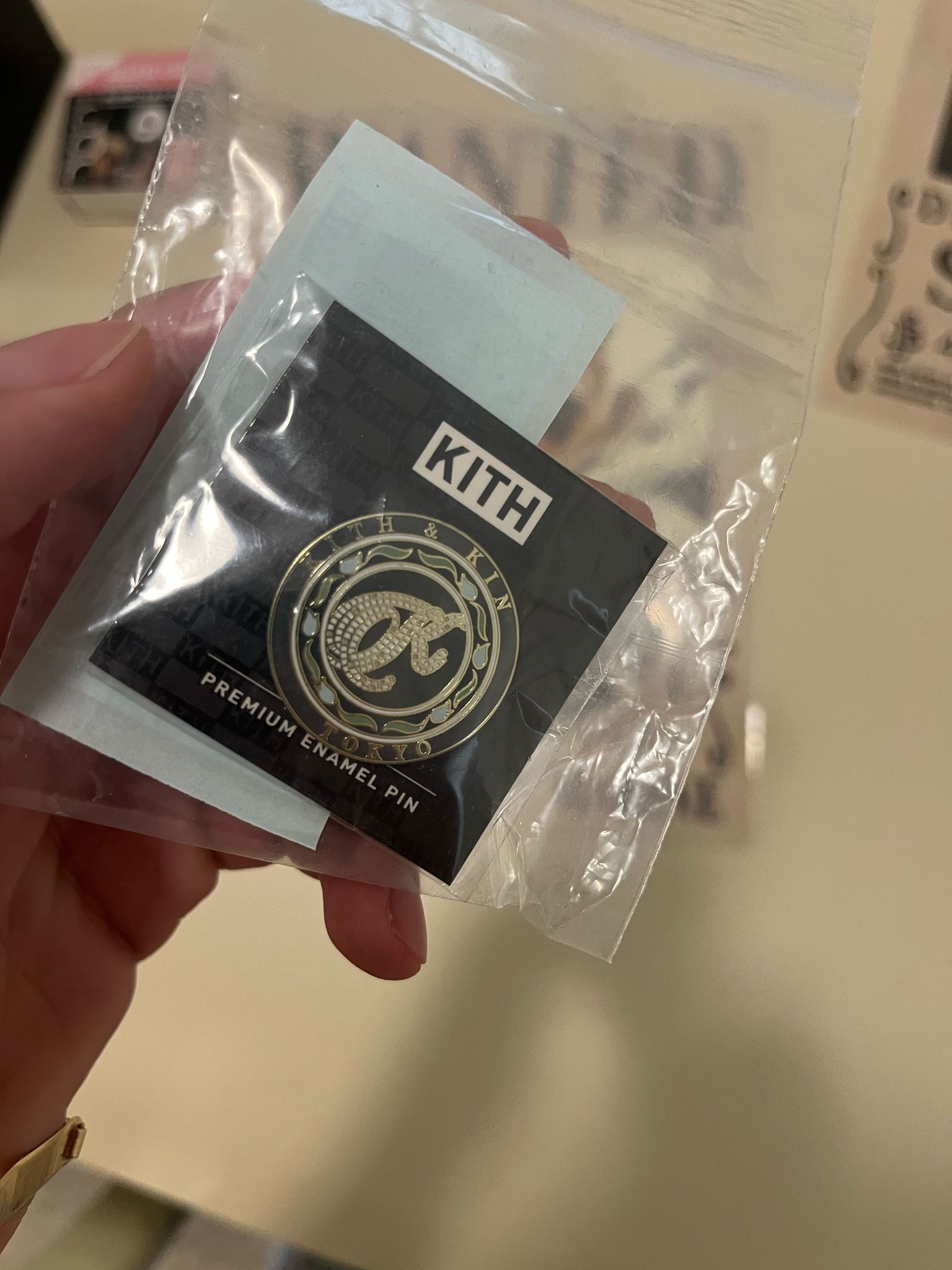 Kith KITH TOKYO MOSAIC PIN Size ONE SIZE - 1 Thumbnail