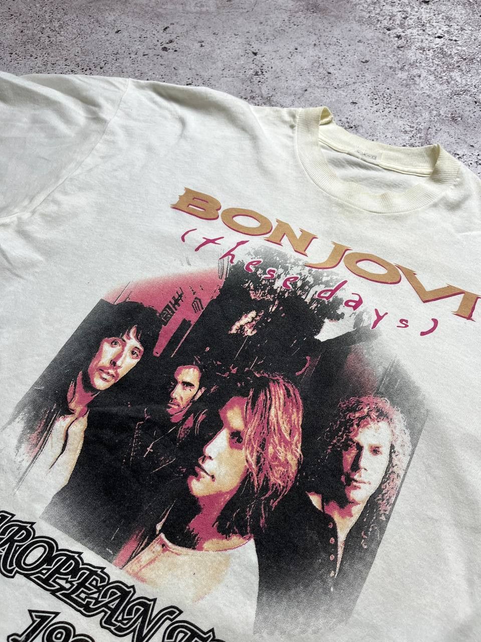 Band Tees Vintage Bon Jovi T-Shirt 1996 Y2K European Tour Size US XL / EU 56 / 4 - 5 Thumbnail