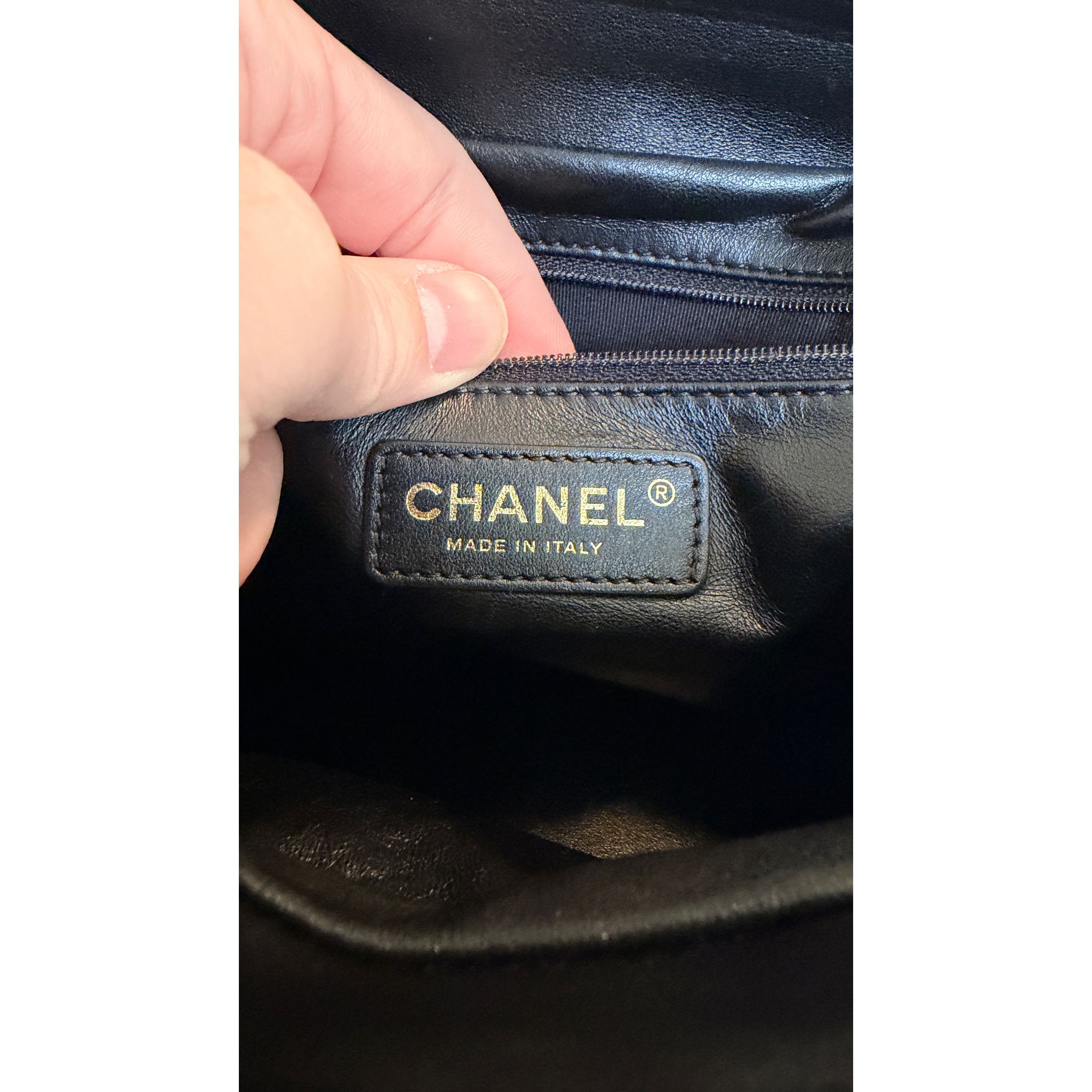 Chanel CHANEL BLACK QUILTED BOWLING CHAIN BAG Size ONE SIZE - 15 Thumbnail