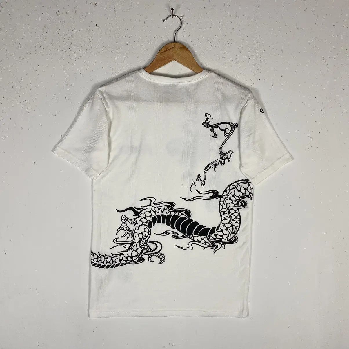 Avirex VINTAGE AVIREX JAPANESE DRAGON SUKAJAN THERMAL TEE Size US L / EU 52-54 / 3 - 6 Thumbnail