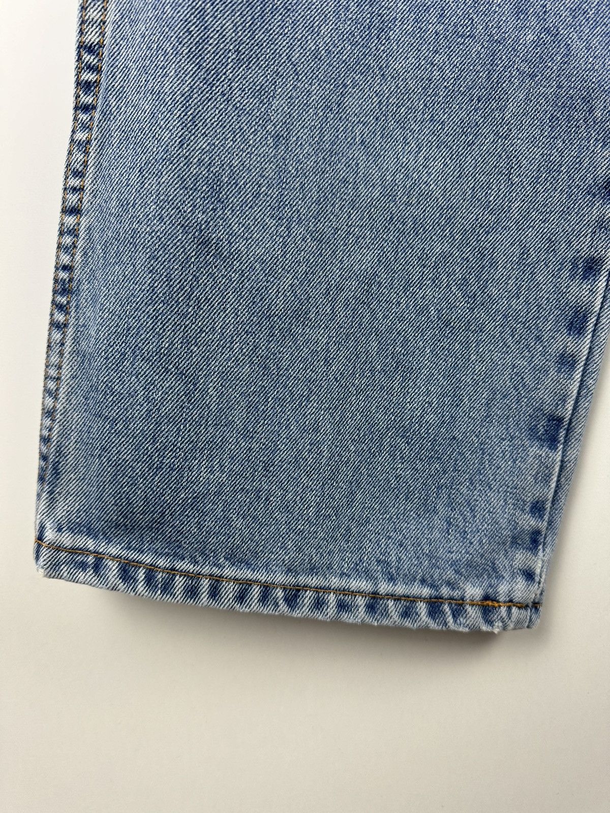 Vintage Essential Wrangler Regular Fit Light Wash Cotton Denim Jeans Size US 32 / EU 48 - 8 Thumbnail