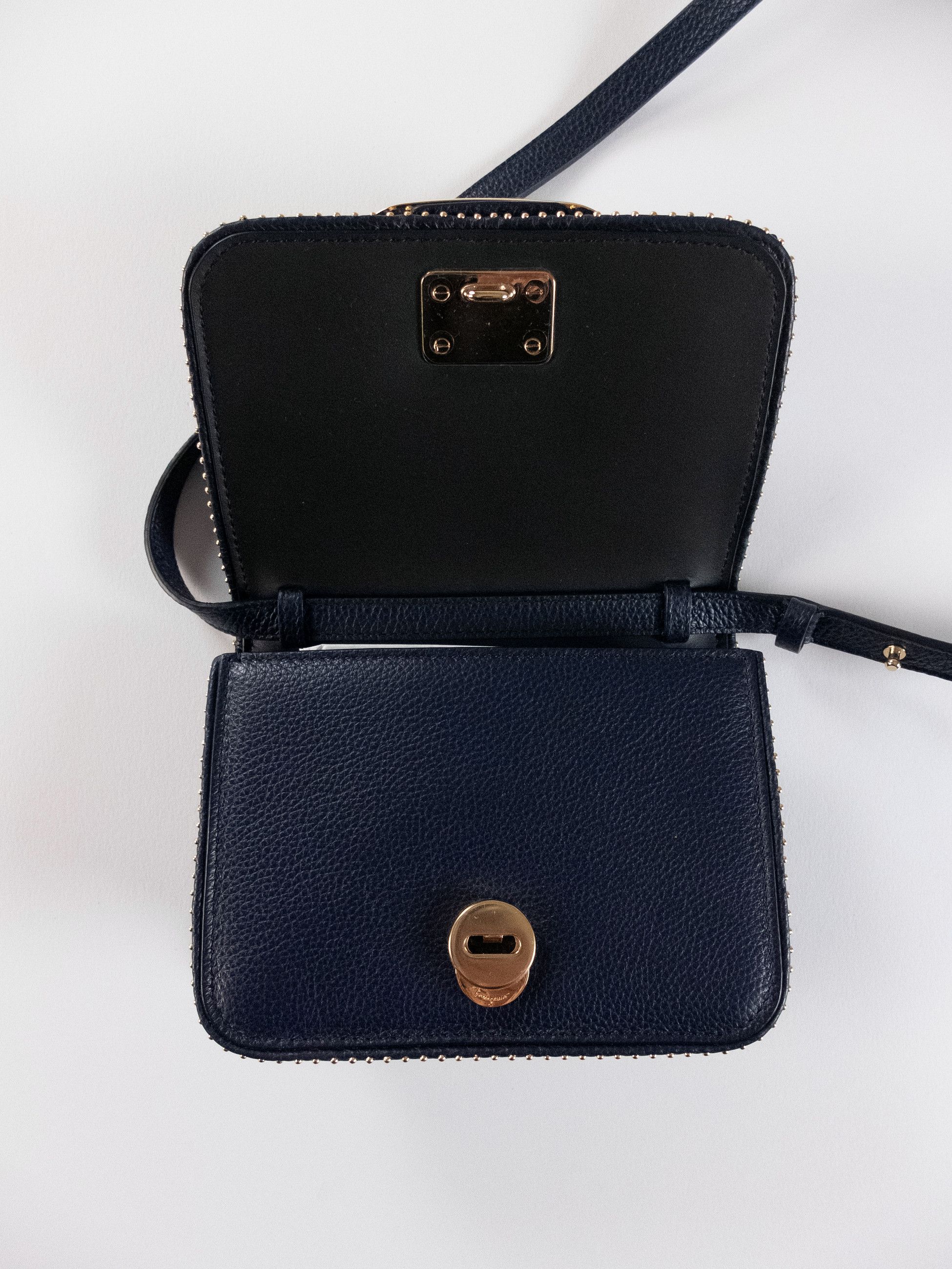 Salvatore Ferragamo SALVATORE FERRAGAMO Vara bow navy leather mini shouder bag Size ONE SIZE - 10 Thumbnail