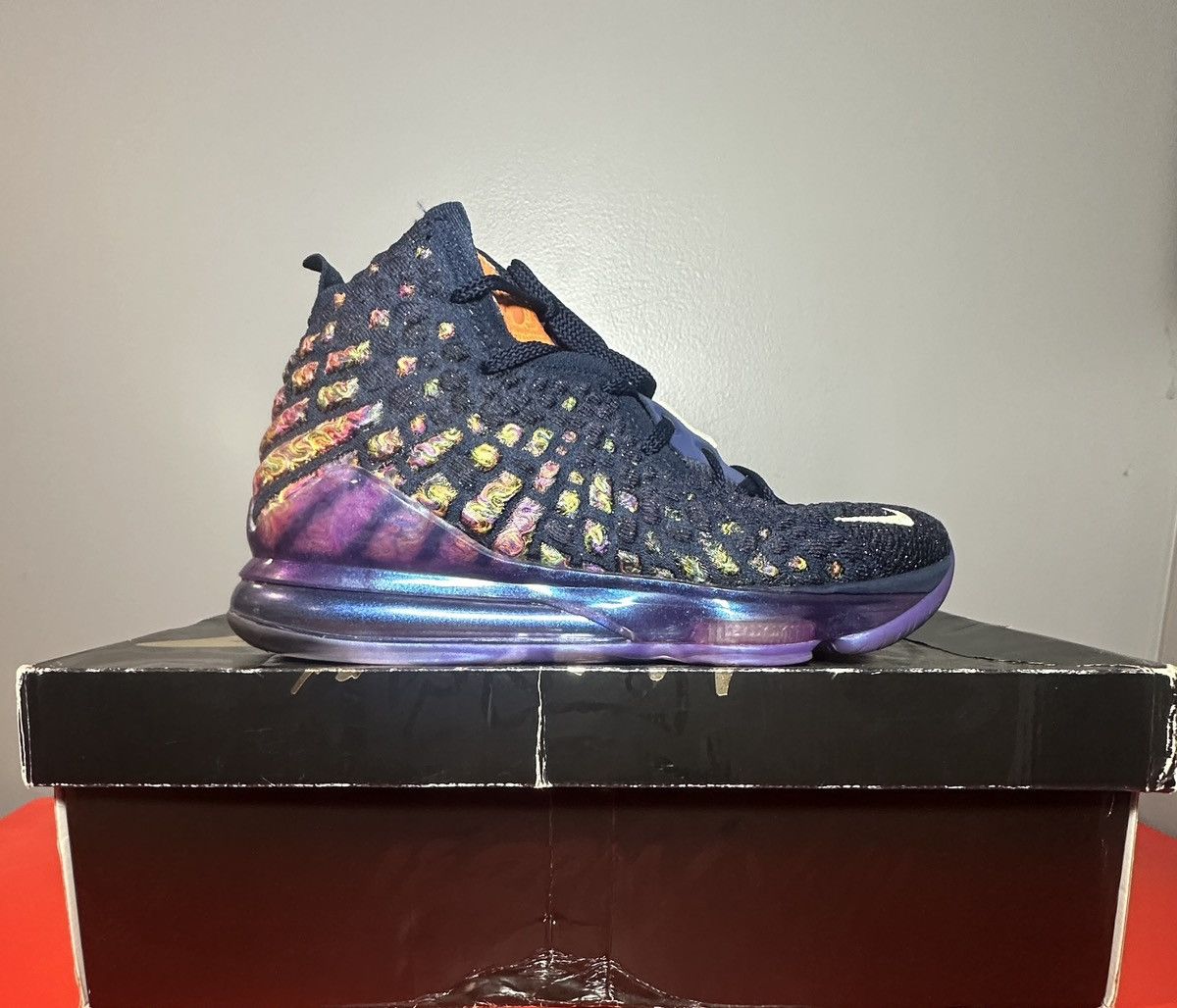 image of Size 10 - Nike Lebron 17 Monstars - Nba Asg 2020 Shoes in Purple, Men's