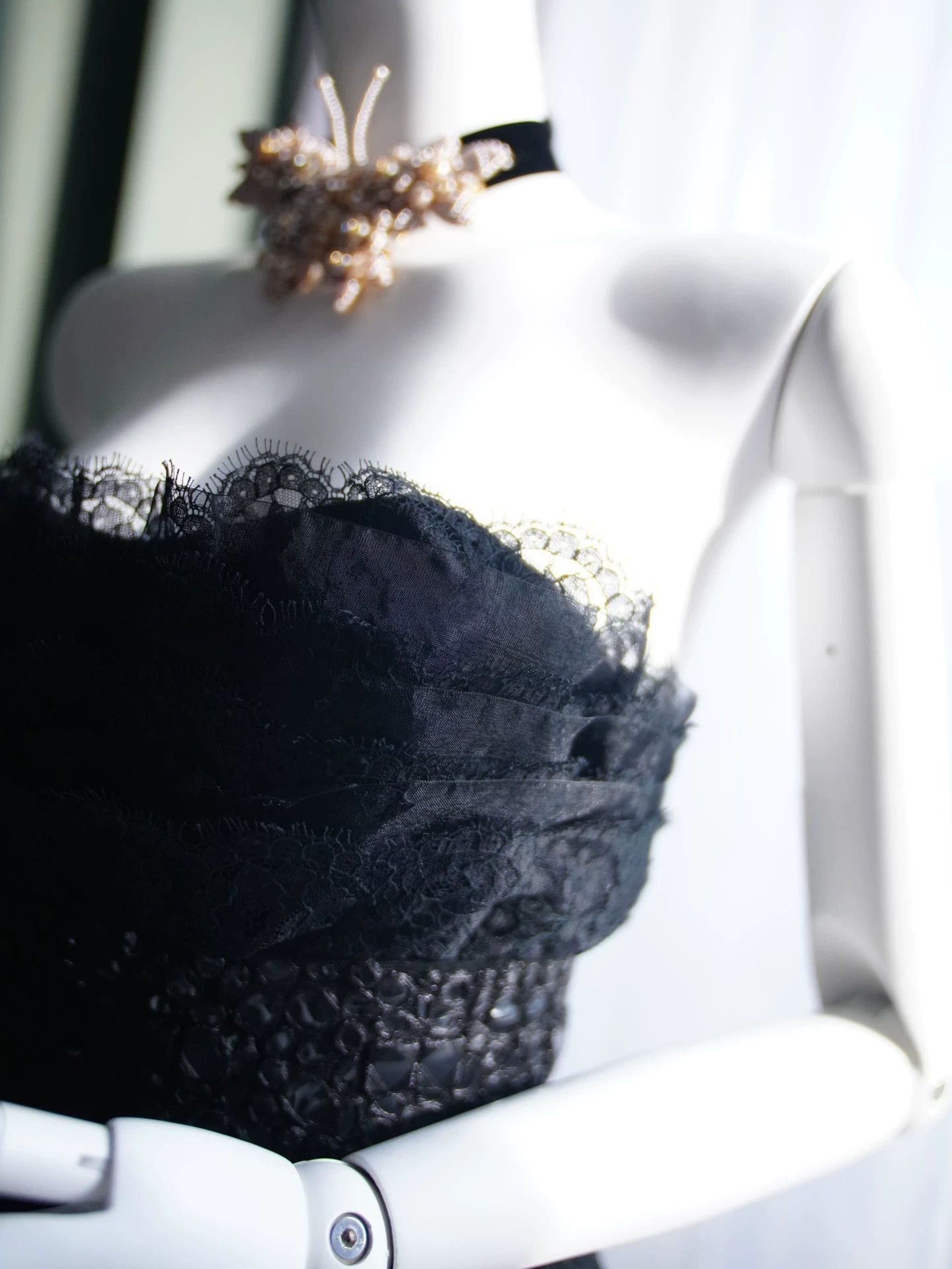 Marchesa Marchesa Black Tulle-Lace Strapless Silk Dress US4 Size S / US 4 / IT 40 - 3 Thumbnail