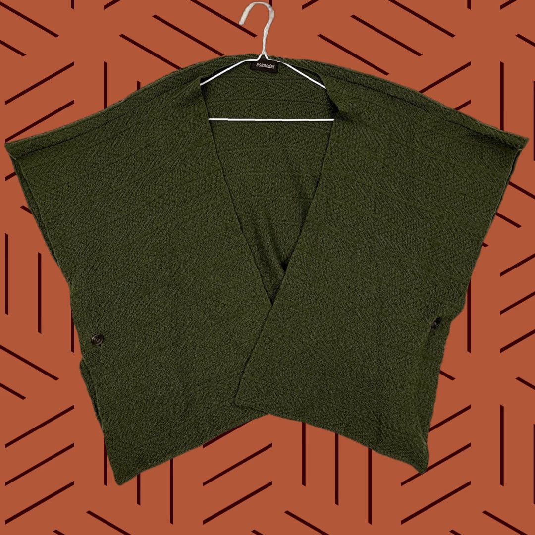eskandar Eskandar Poncho Kimono Sweater Womens OS Boxy Green 100% Merino Wool Lagenlook Size ONE SIZE - 1 Thumbnail