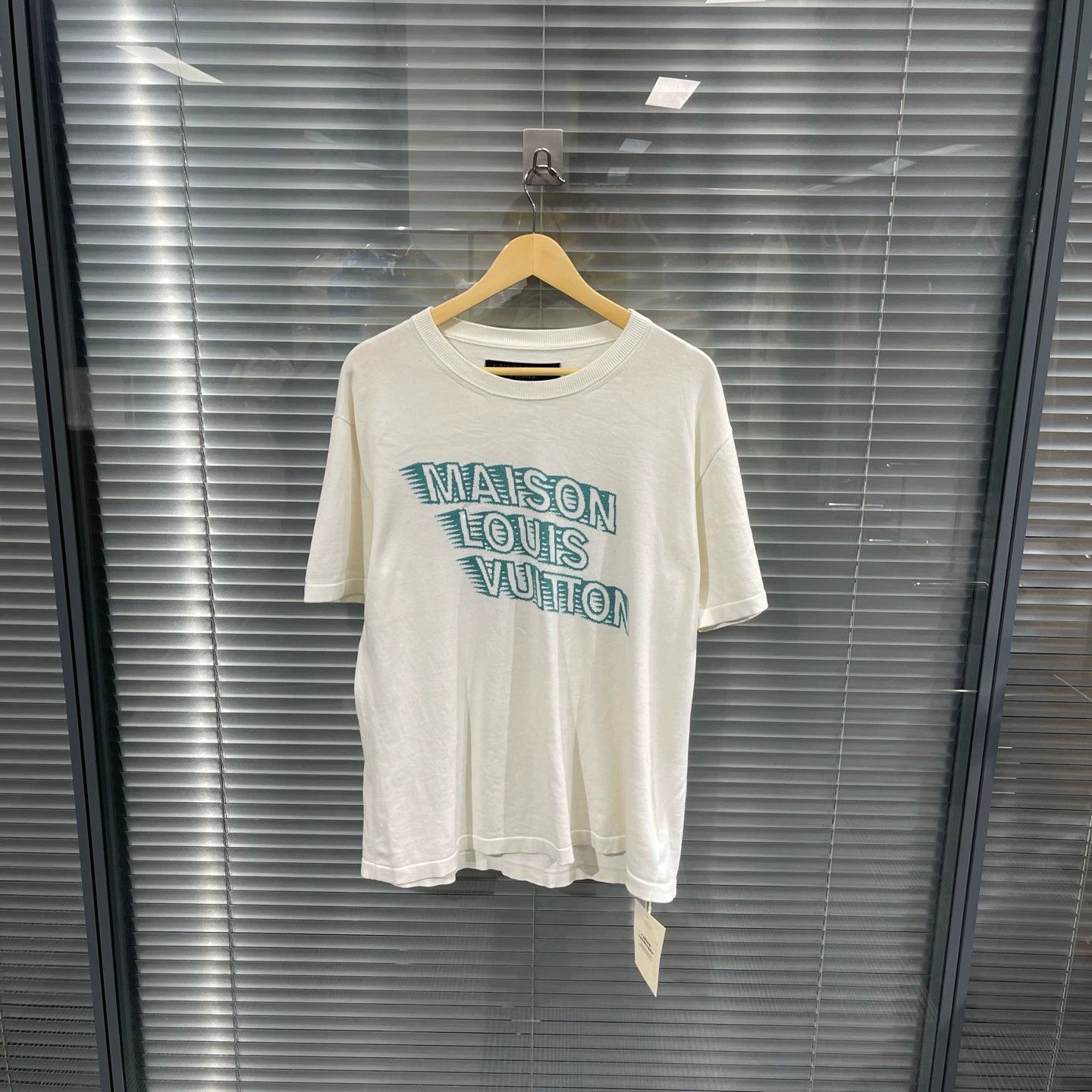 Louis Vuitton Louis Vuitton Blurred Logo Knit Short Sleeve L Size US L / EU 52-54 / 3 - 1 Thumbnail