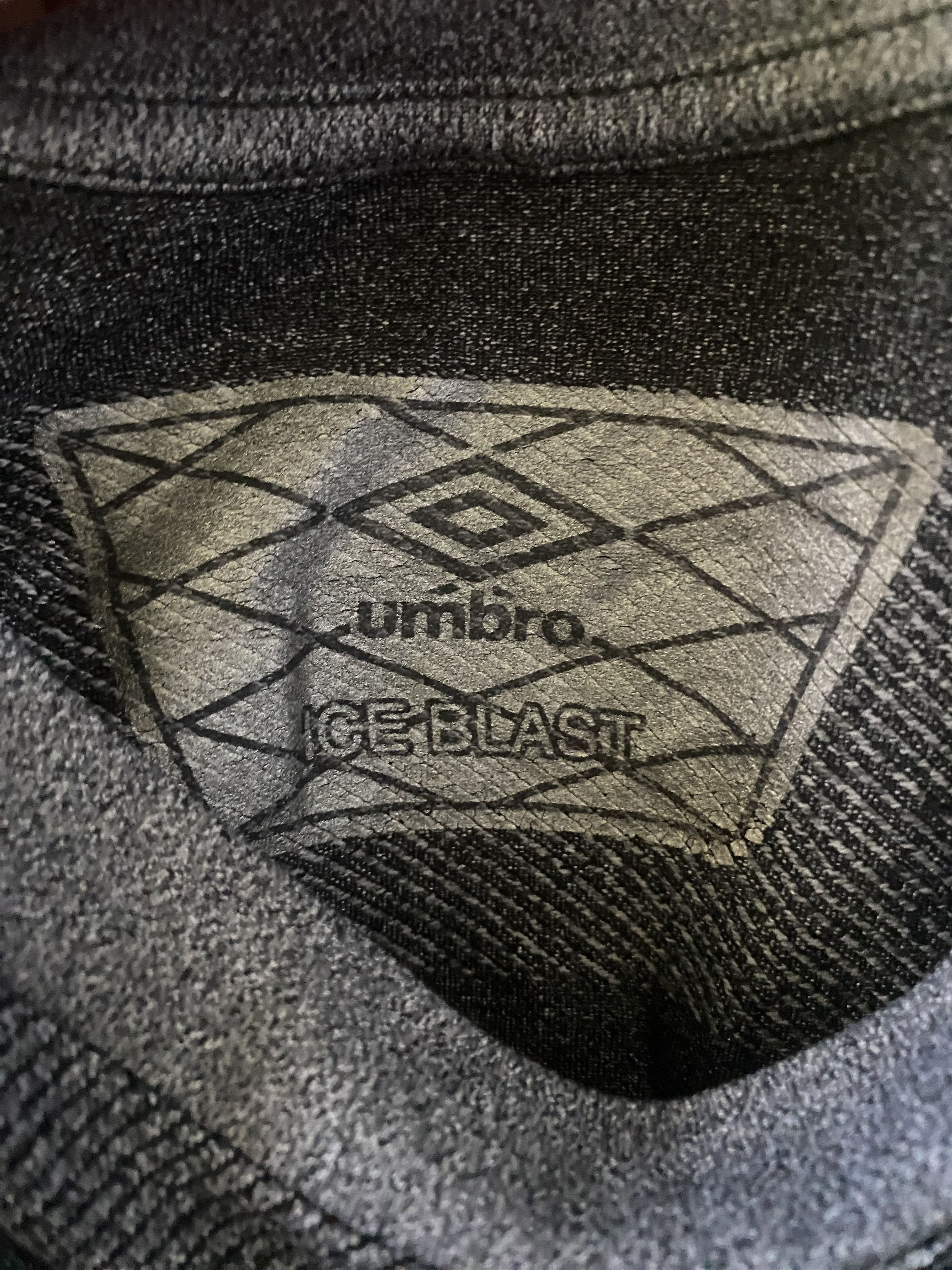 Umbro Rare Japan - GAMBA OSAKA - Umbro - S - UNIQUE Size US S / EU 44-46 / 1 - 5 Thumbnail