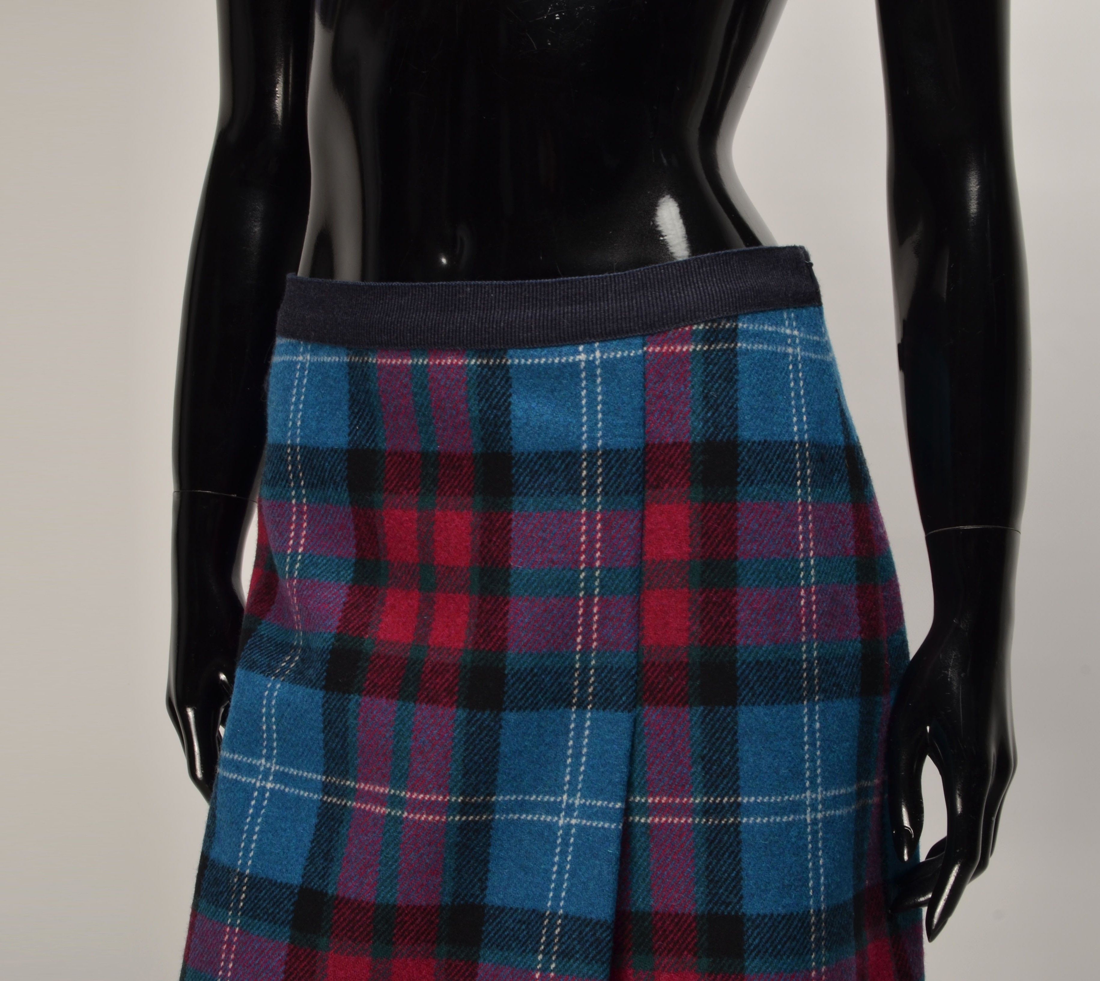 Weekend Max Mara Weekend Max Mara Plaid Wool Blend A-Line Skirt Size 30" / US 8 / IT 44 - 2 Thumbnail