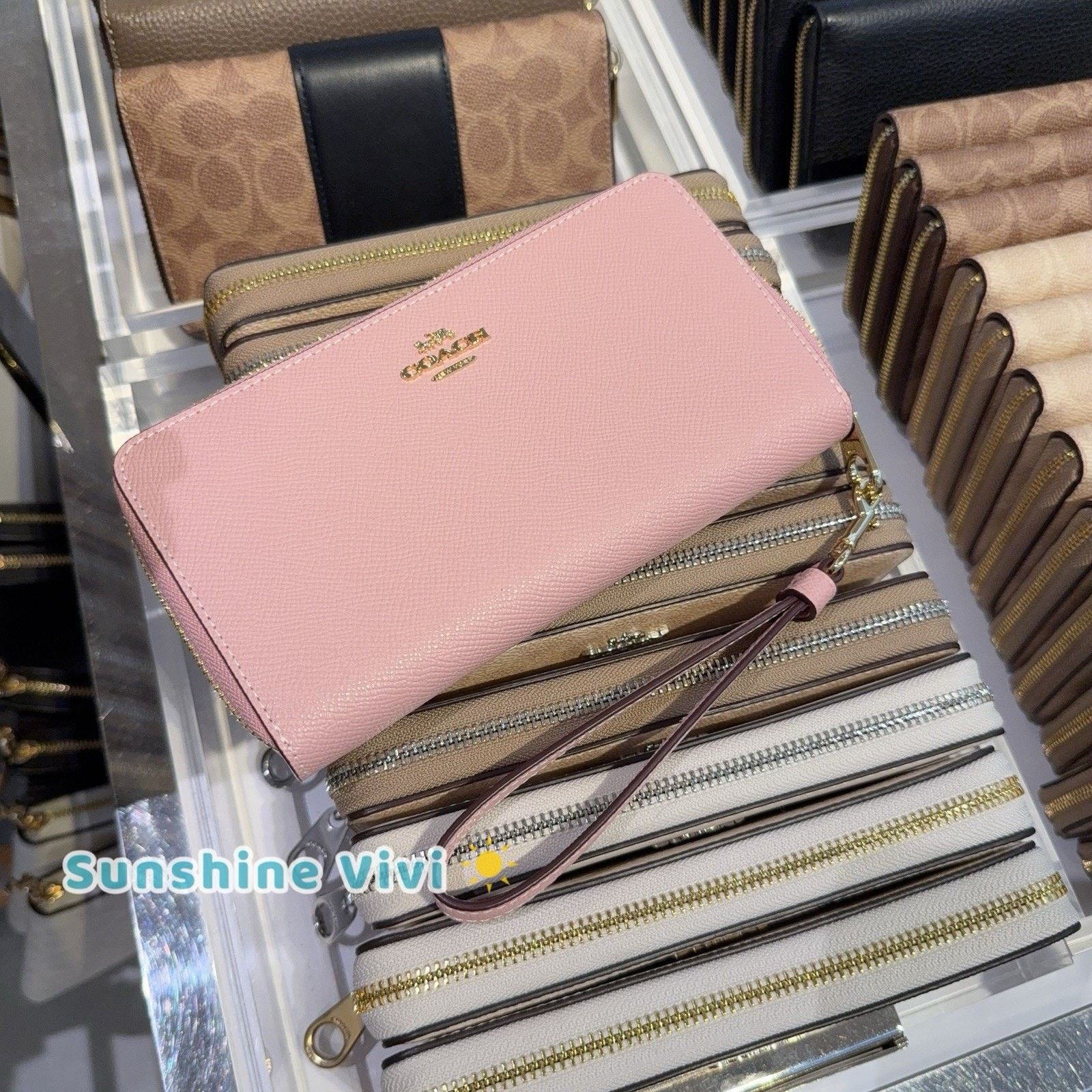 Coach NWT Coach Long Zip Around Wallet leather C3441 CARNATION Size ONE SIZE - 1 Thumbnail