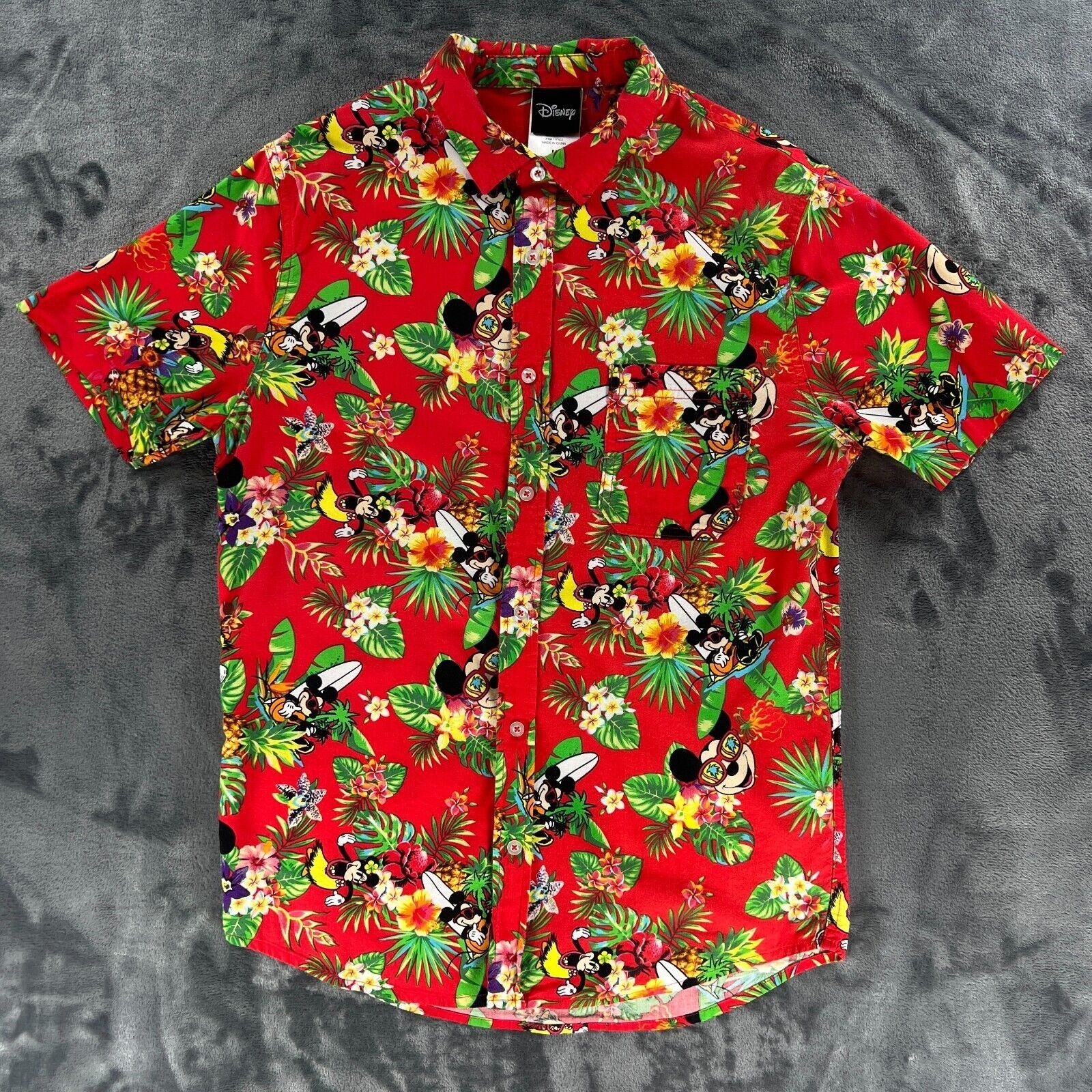 Disney Disney Hawaiian Shirt Men M Beach Surf Mickey Minnie Mouse S Size US M / EU 48-50 / 2 - 1 Thumbnail
