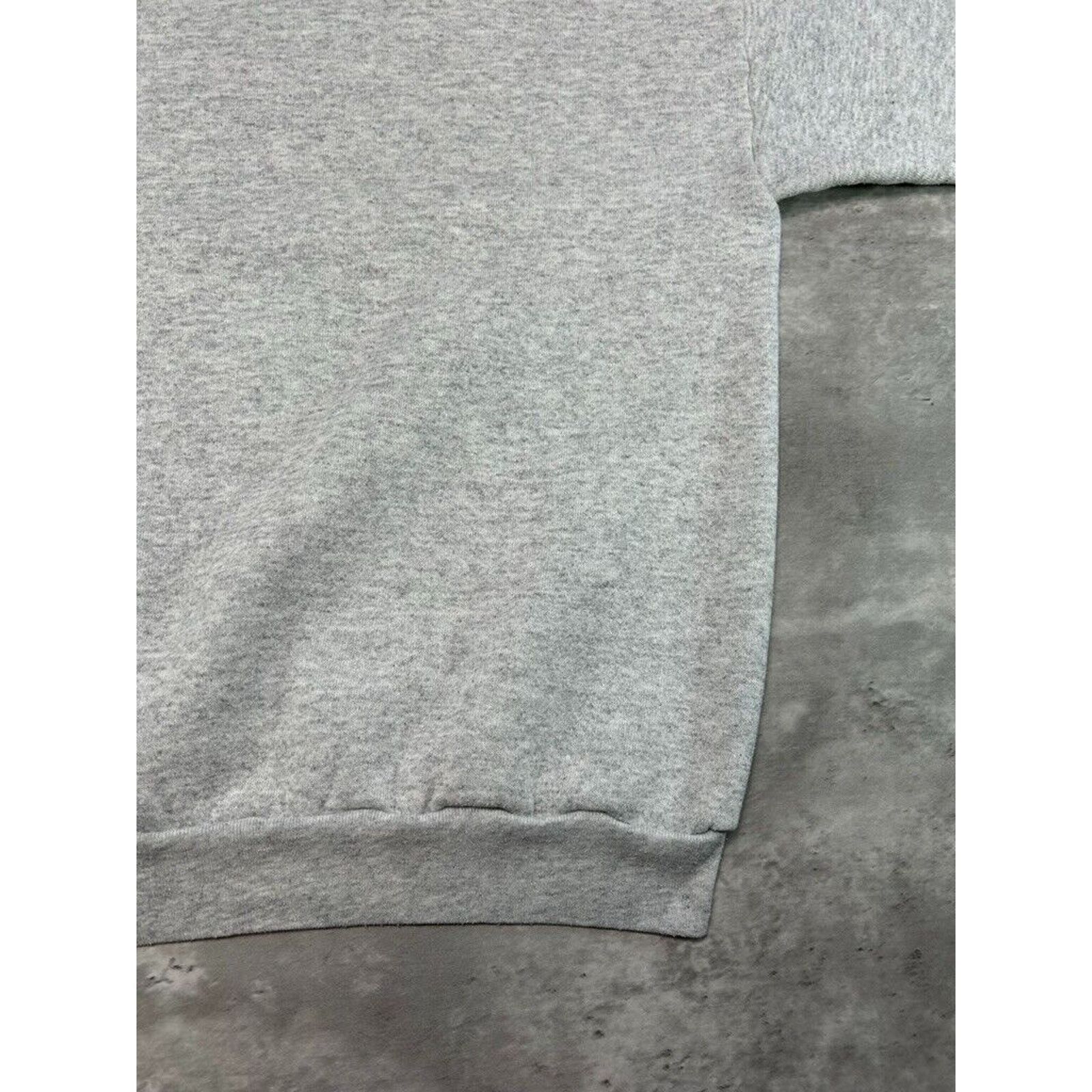 Vintage Vintage 2000 Disney Mickey Mouse Sweatshirt Size Medium Gray Size US M / EU 48-50 / 2 - 9 Thumbnail