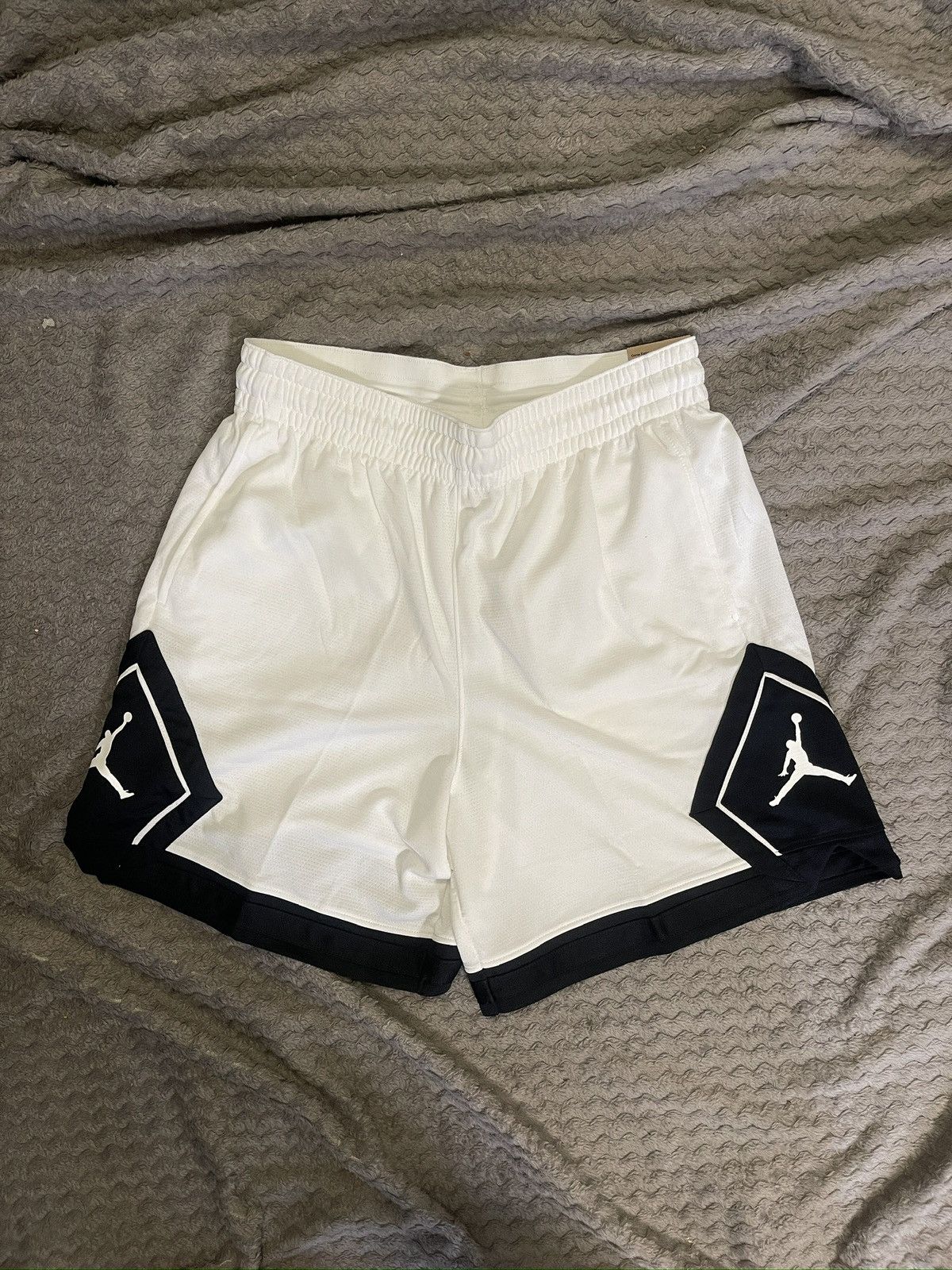Jordan Brand × Nike Nike Jordan Shorts Size 28" / US 6 / IT 42 - 1 Thumbnail