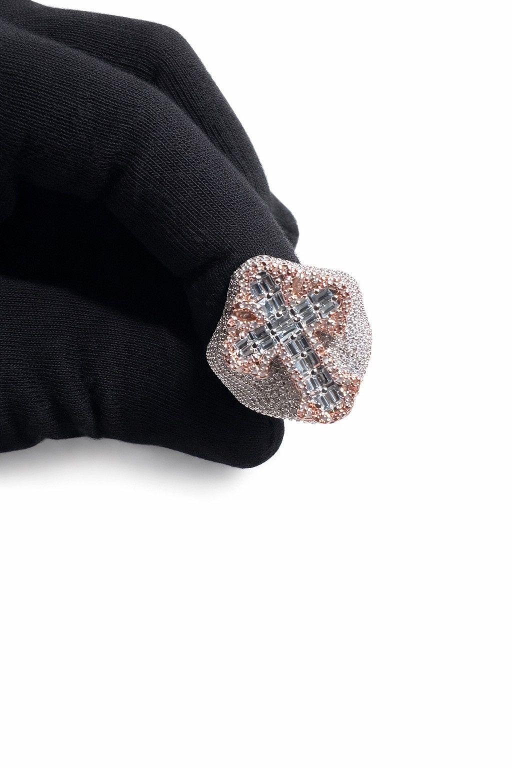 Other Iced Cross Ring 💎 Pink Silver Baguette Stones ✝️ size 8 Size ONE SIZE - 1 Thumbnail