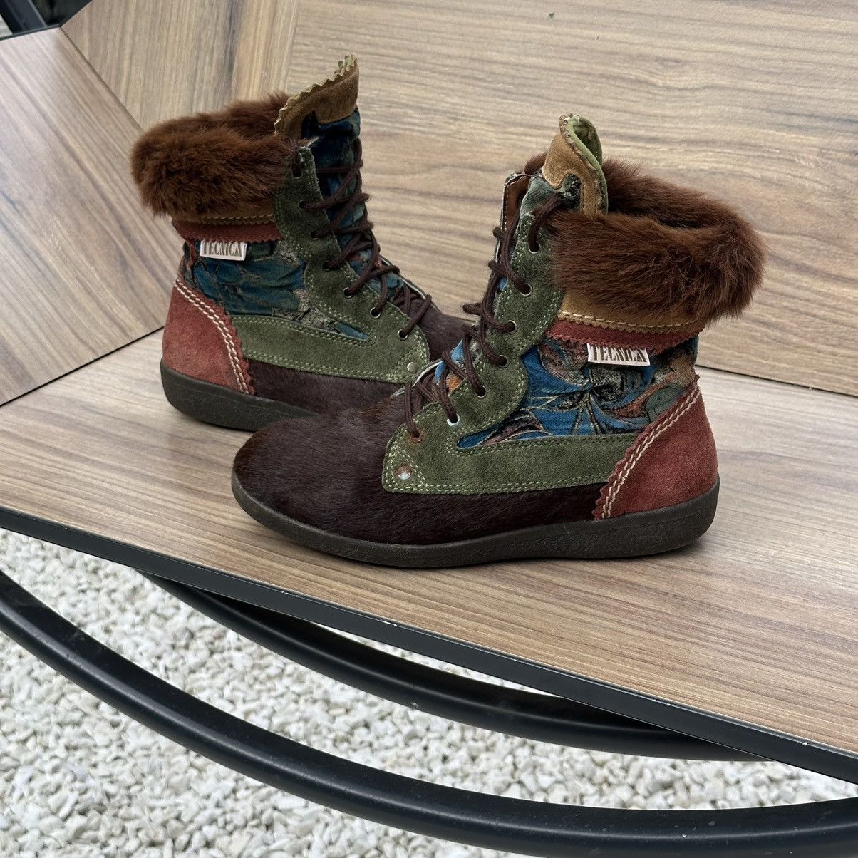 Japanese Brand × Vintage Vintage Japanese Style Tecnica Boots Fear 37 Size Hype Rare Size US 7 / IT 37 - 1 Thumbnail