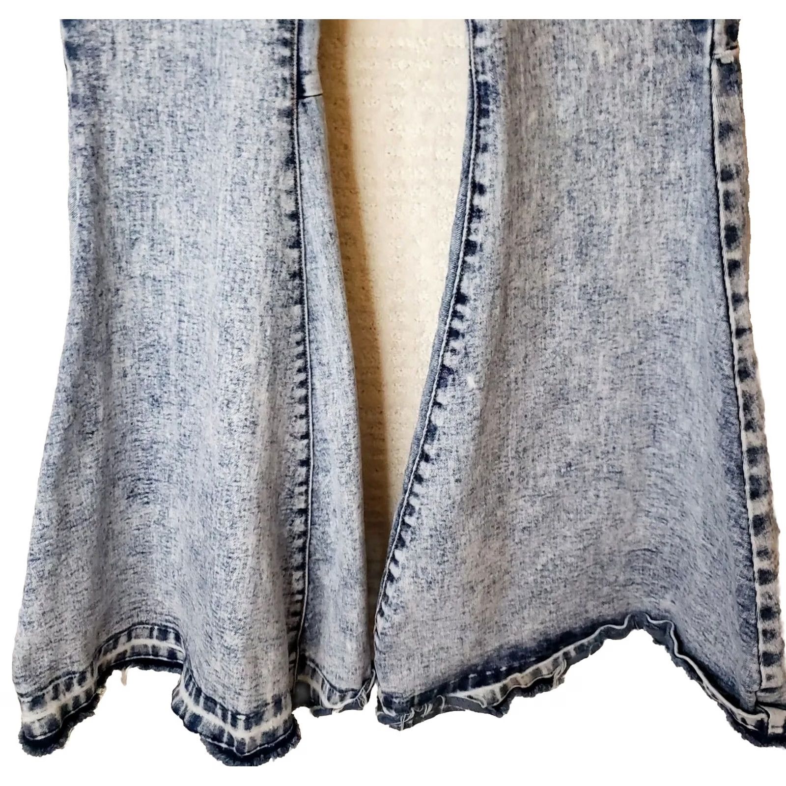 Denime Peach Love California Flare Denim Jeans Blue SZ M STARS! Size 32" / US 10 / IT 46 - 2 Thumbnail