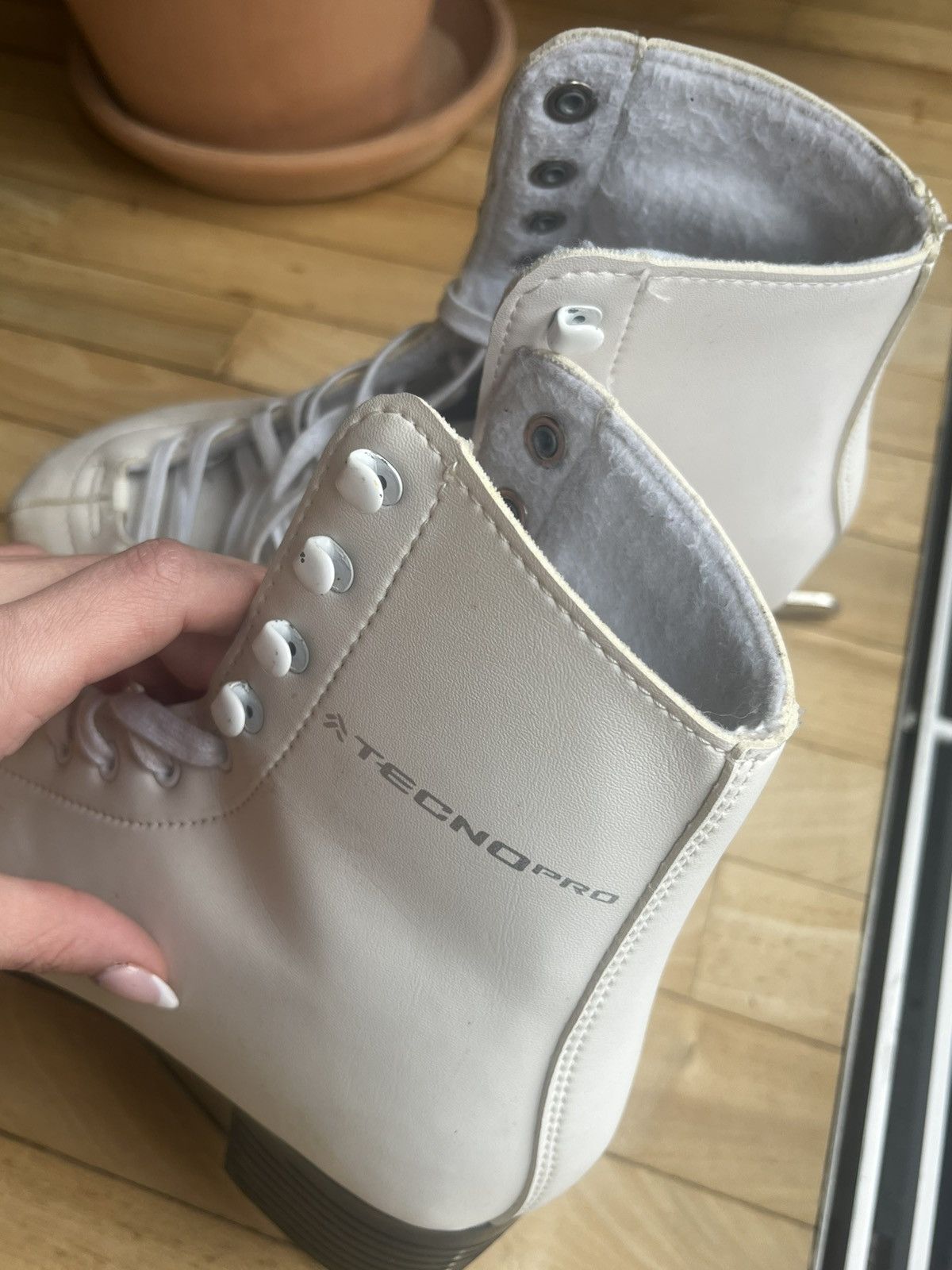Other White women’s ice skates Size US 9 / IT 39 - 3 Thumbnail