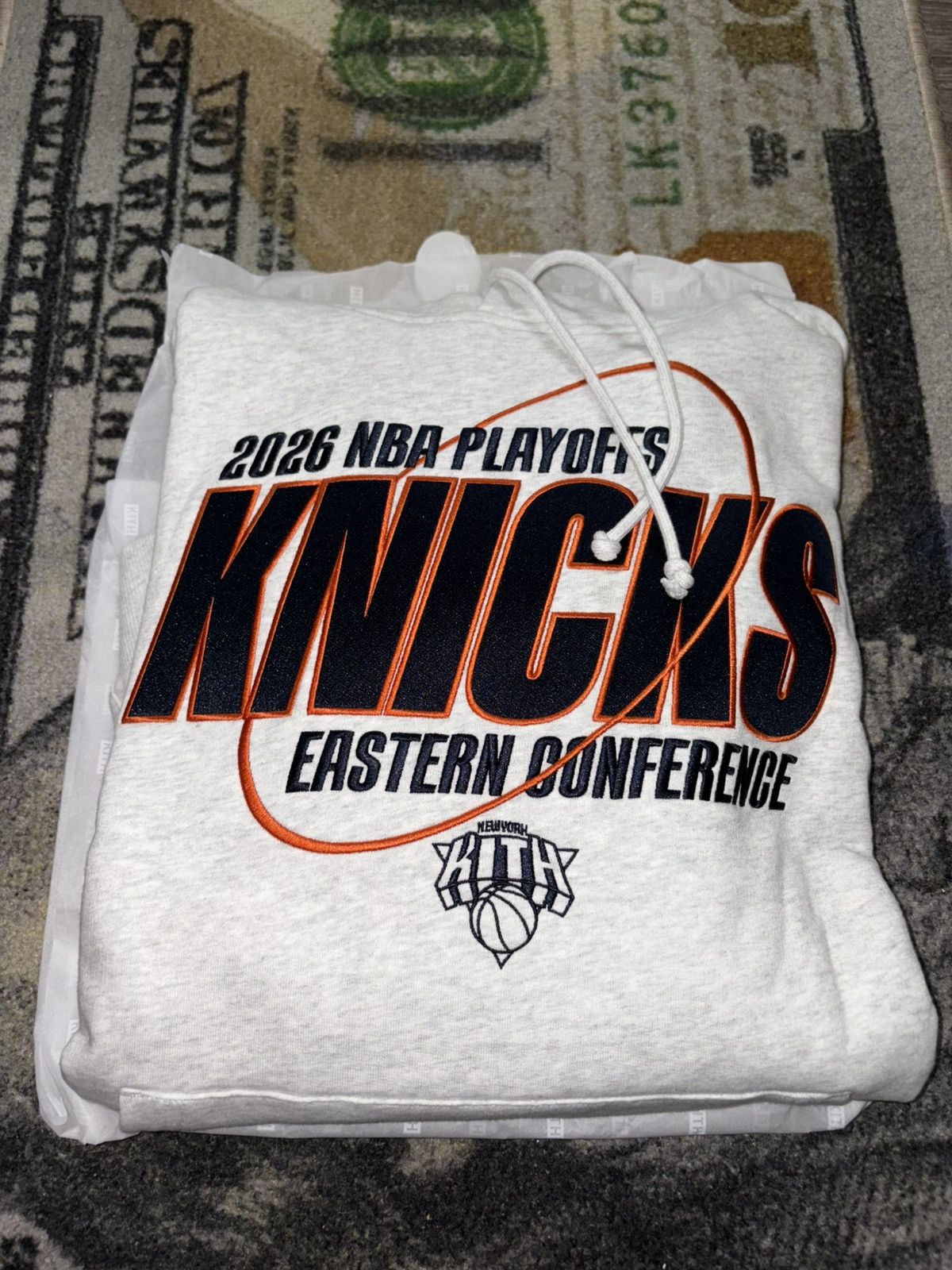 Kith × NBA Kith NBA New York Knicks Playoff Nelson Hoodie Size US L / EU 52-54 / 3 - 1 Thumbnail