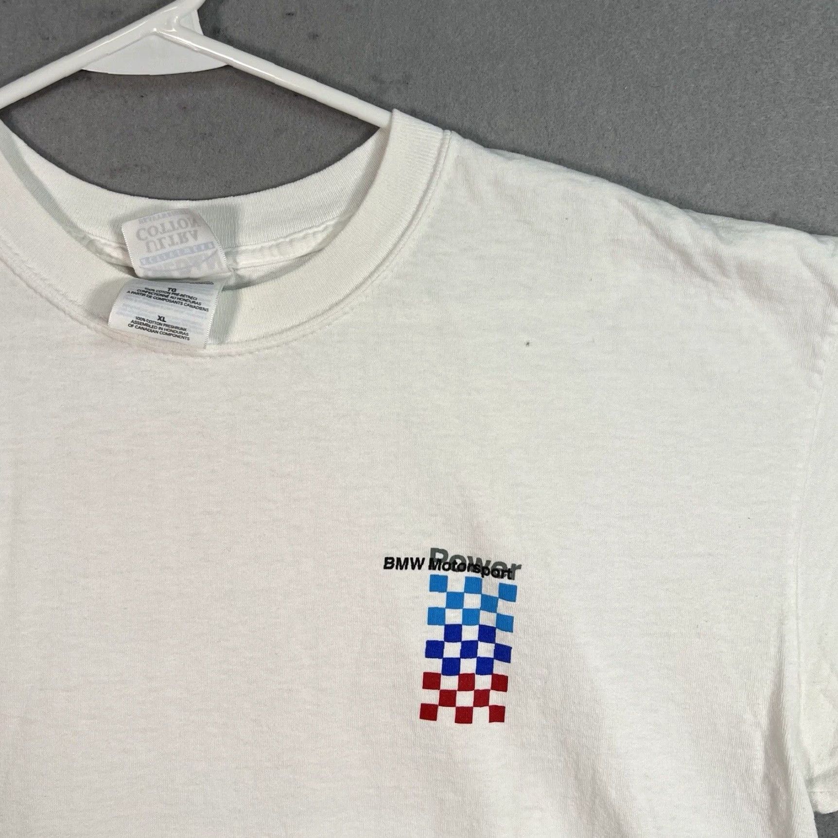 Gildan VINTAGE BMW M3 GT3 Champion Graphic Tee Adult XL White 1990s Mens Size US XL / EU 56 / 4 - 3 Thumbnail