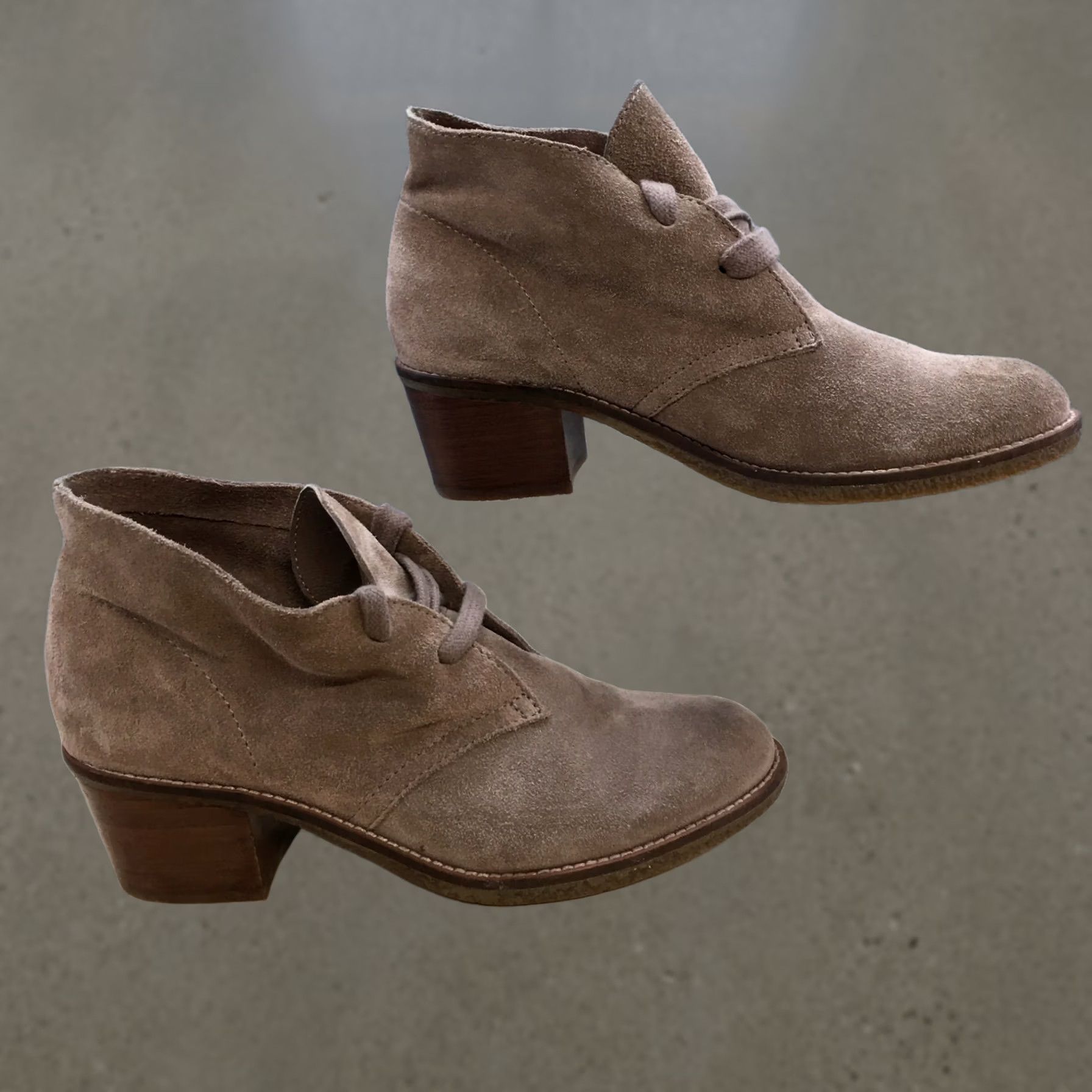 Dolce Vita Dolce Vita Boots Womens 9 Casual Lace Up Ankle Bootie Brown Suede Block Heels Boots Brown Suede Block Heels Womens 9 Size US 9 / IT 39 - 1 Thumbnail