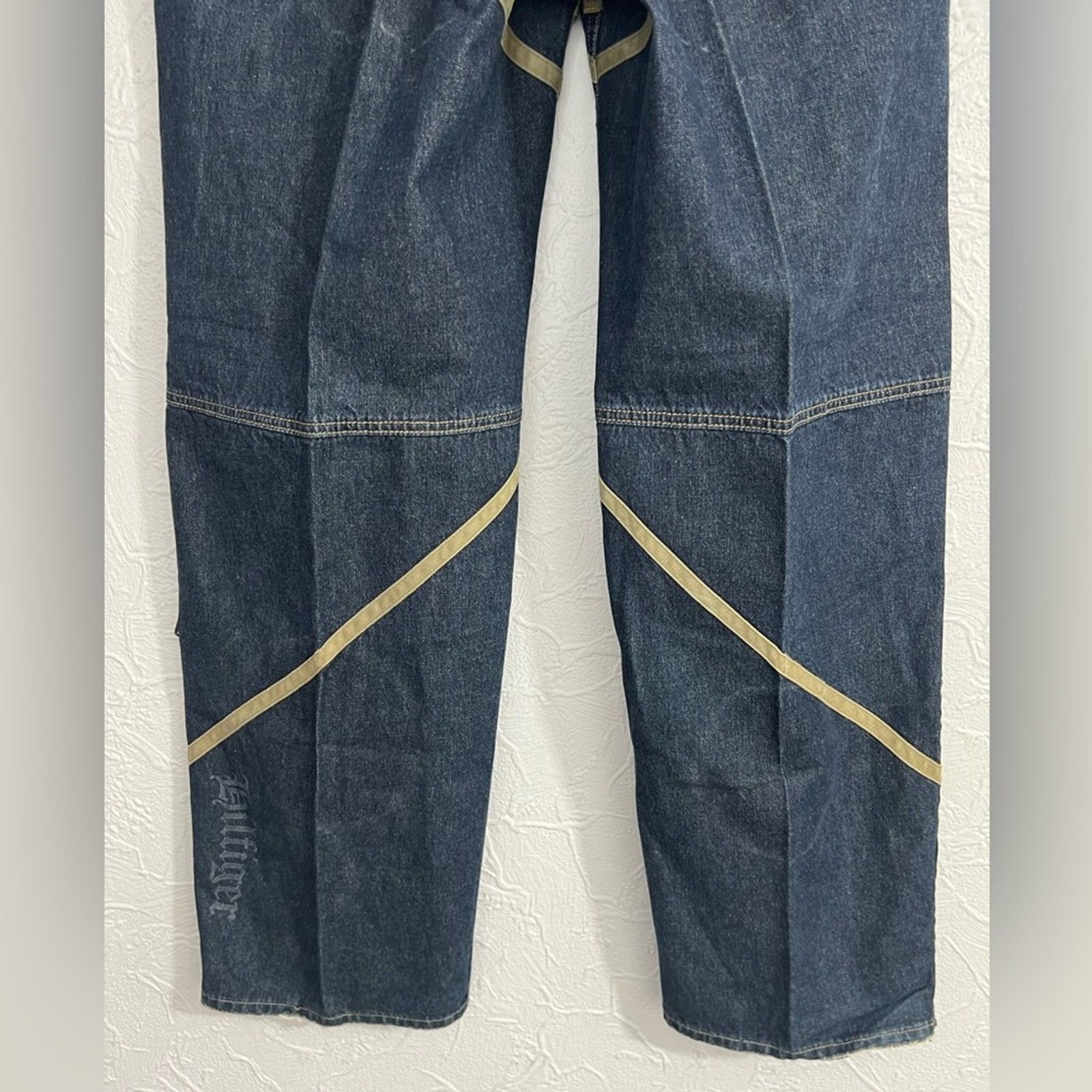 Tommy Hilfiger VTG Tommy Hilfiger "Red Label" Y2K Skater 31x32 Baggy Jeans Size US 31 - 7 Thumbnail