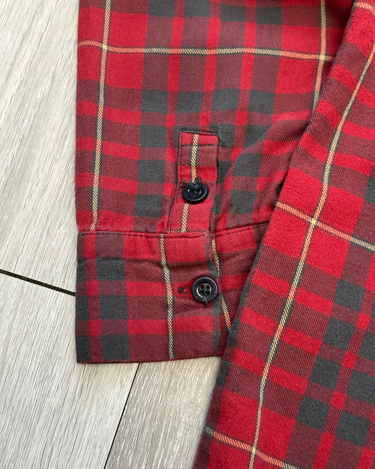 Pendleton Vintage Pendleton Faded Red Plaid Flannel Shirt Size Medium Size US M / EU 48-50 / 2 - 5 Thumbnail