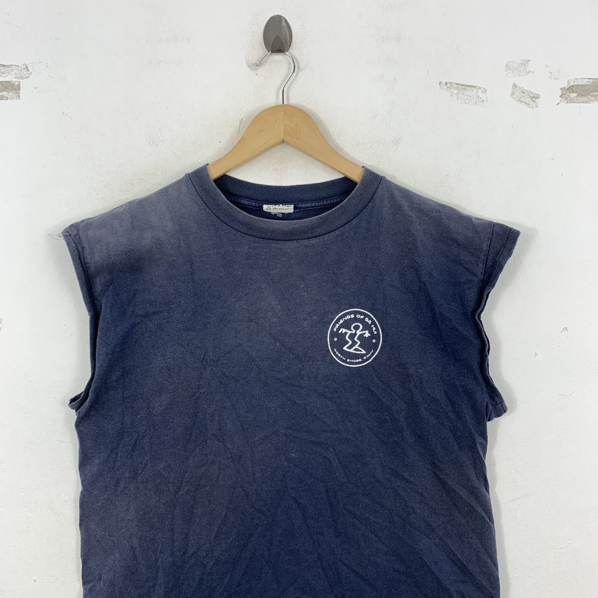 Vintage Vintage FRIENDS Of DA HUI Surf Hawaii Ocean Beach Tshirt Size US M / EU 48-50 / 2 - 3 Thumbnail