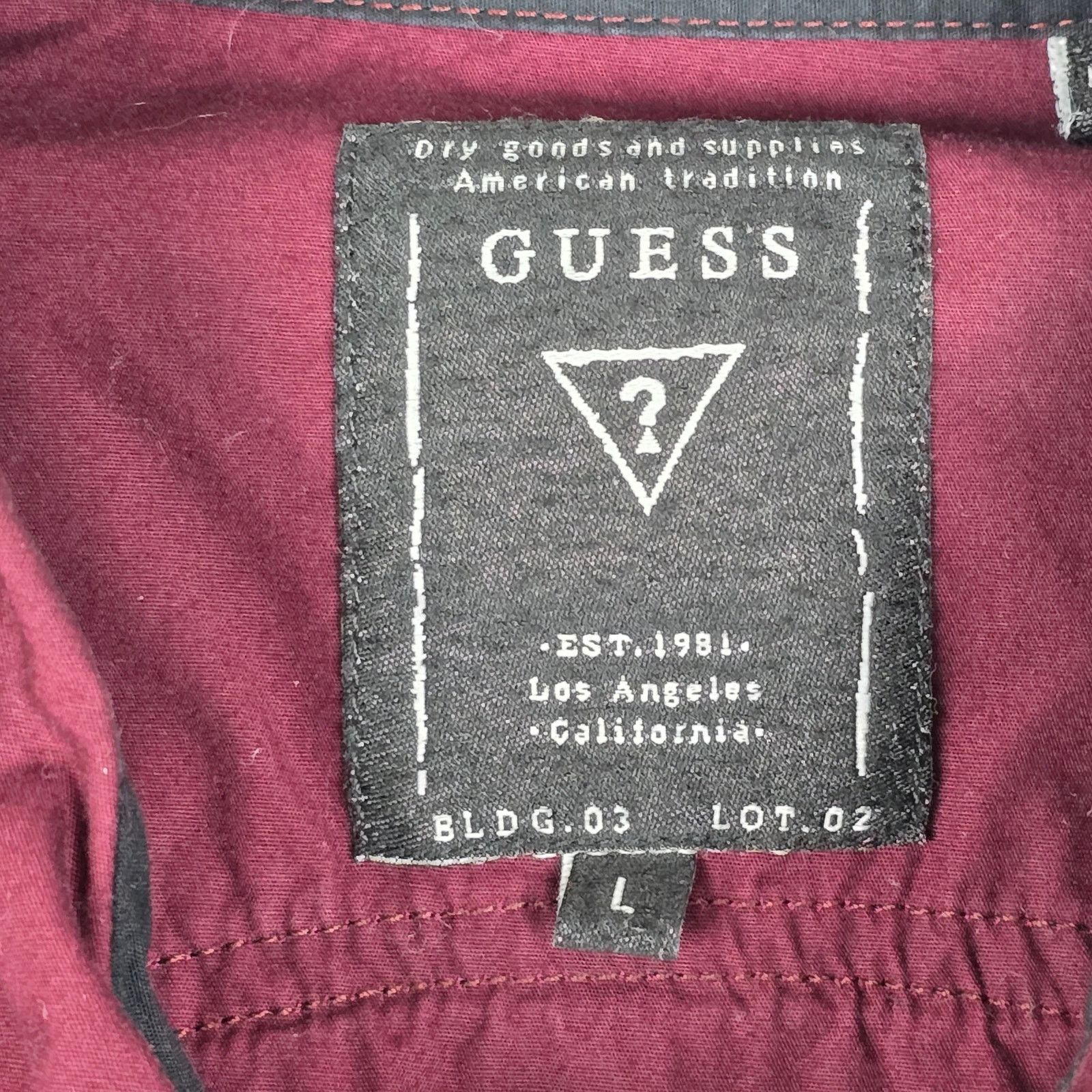 Guess Guess Large Maroon Shirt Black Stitched Logo Sleeve Patch Size US L / EU 52-54 / 3 - 11 Thumbnail