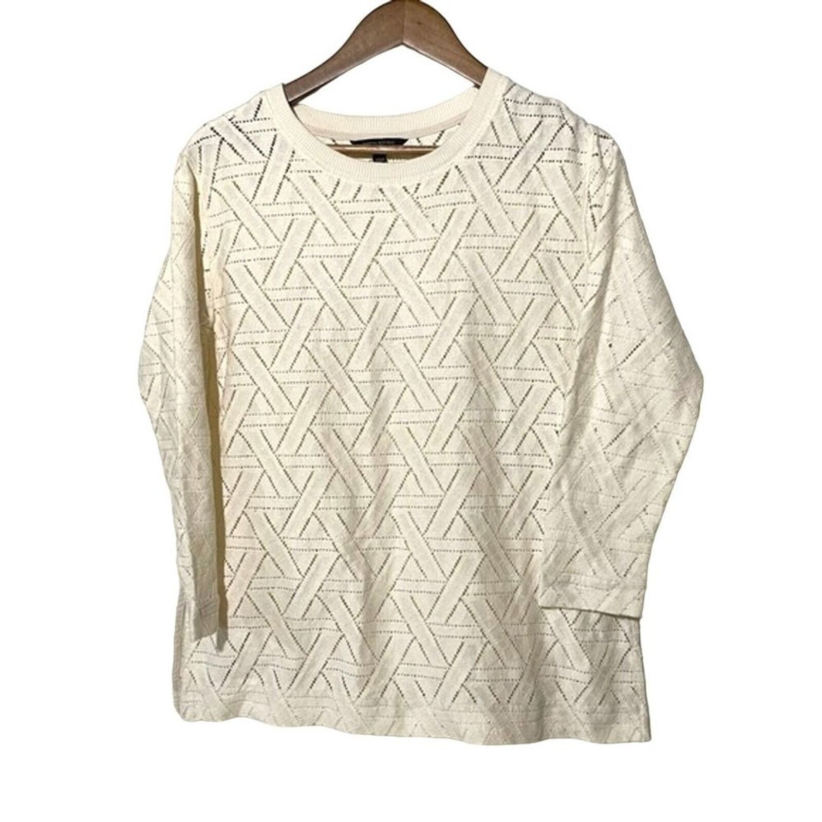 Banana Republic Banana Republic Top Pullover Eyelet Side Slit Ivory Small Size S / US 4 / IT 40 - 1 Thumbnail