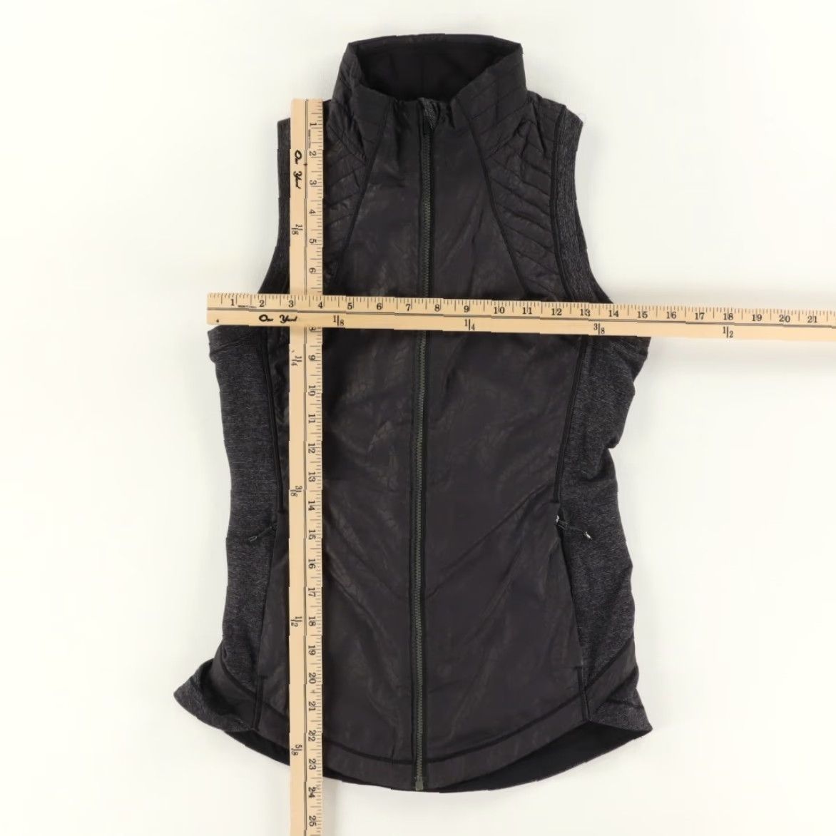 Lululemon Lululemon Active Running Solid Mock Jacket Black Women's 4 Shirt Jacket Women Active Running Black 4 Size S / US 4 / IT 40 - 3 Thumbnail