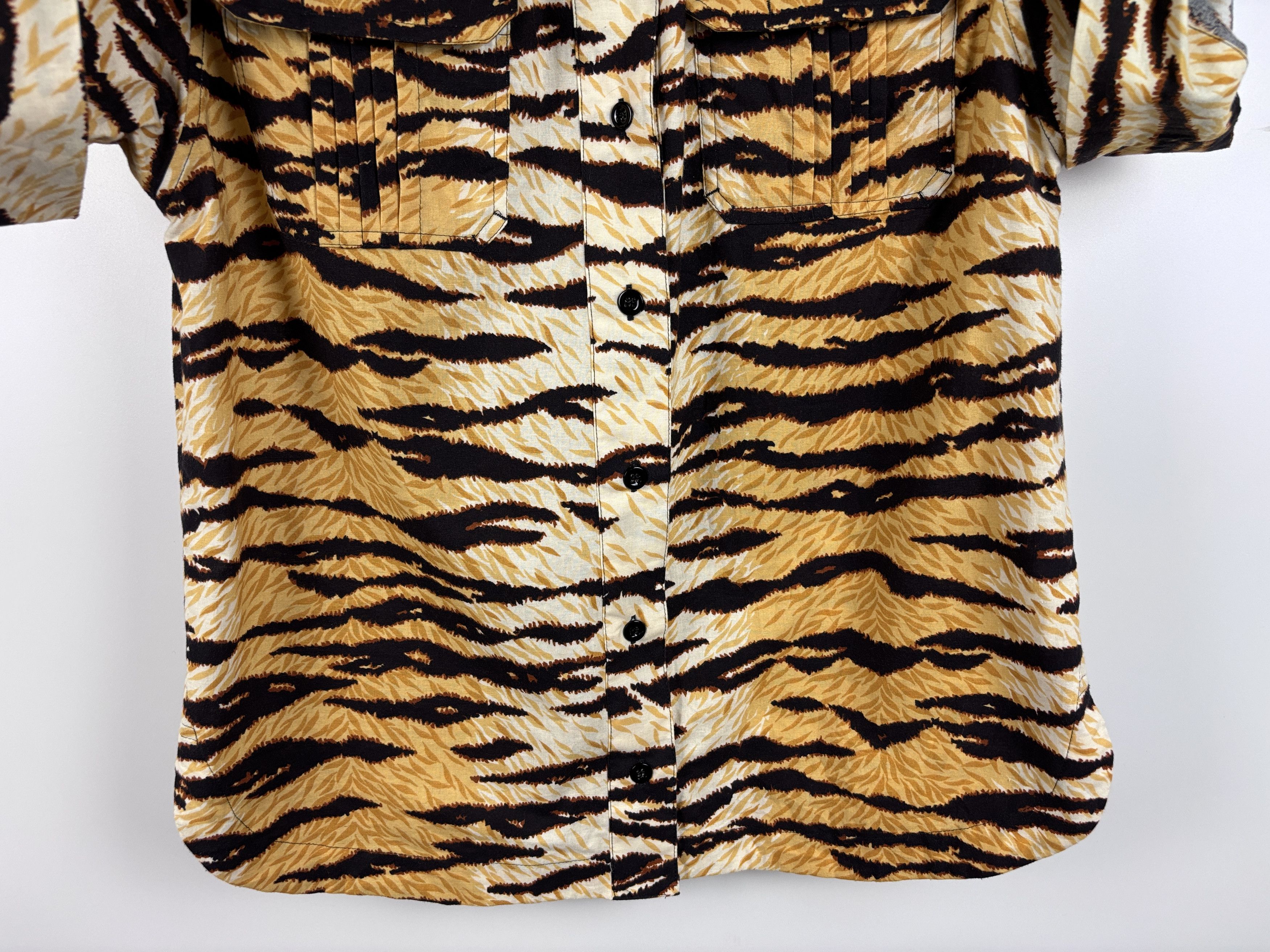 Dolce & Gabbana Dolce & Gabbana Tiger Print Short Sleeve Button Shirt 44 Size M / US 6-8 / IT 42-44 - 3 Thumbnail