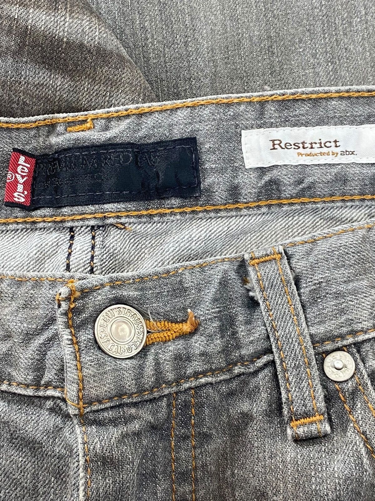 Levi's Levi’s Mud Wash Whiskered Style Straight Leg Jeans Size US 32 / EU 48 - 10 Thumbnail