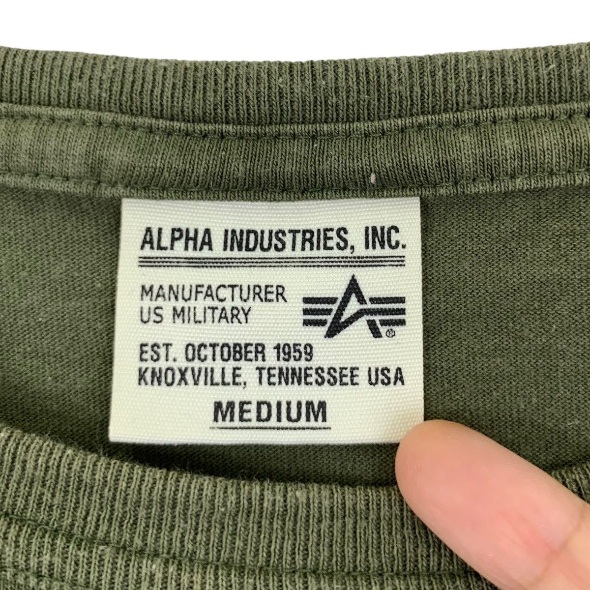 Alpha Industries Vintage ALPHA INDUSTRIES ARMY Embossed Pocket Tee Shirt Size US M / EU 48-50 / 2 - 6 Thumbnail