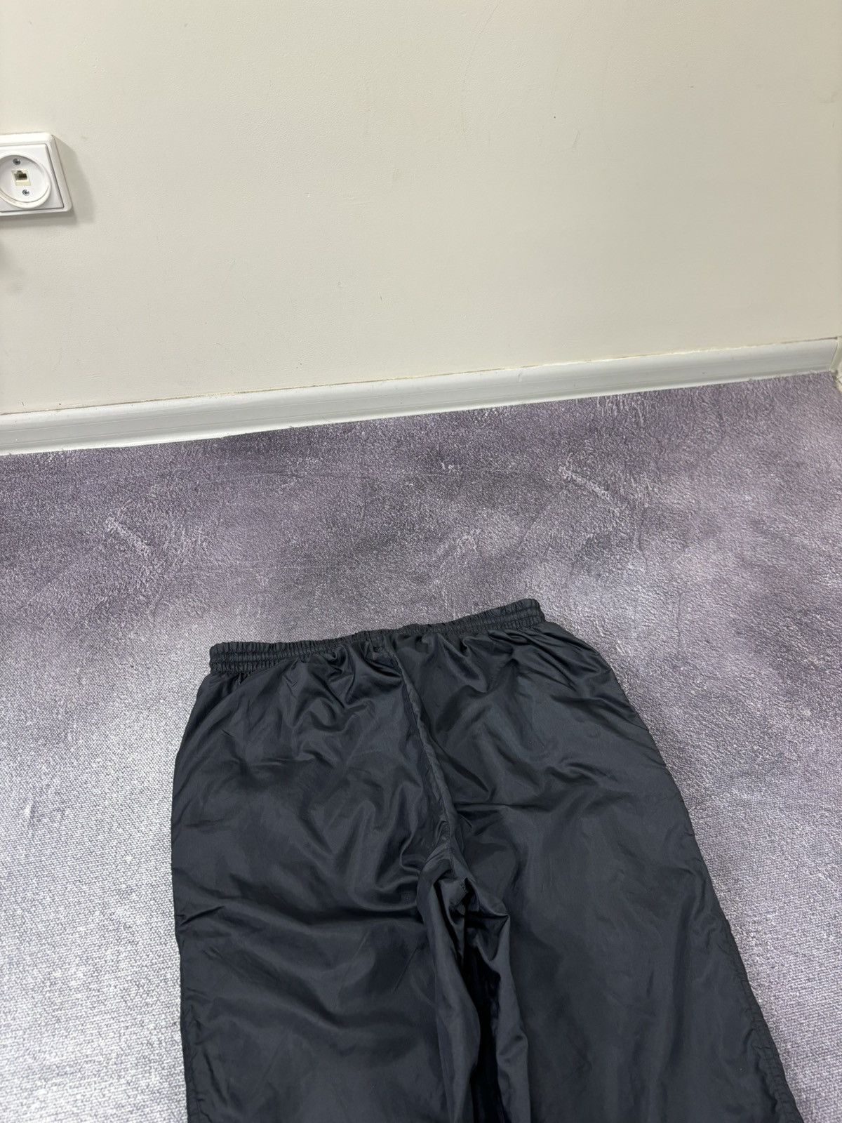 Nike Vintage 90s Nike Y2K Retro Hype Black Nylon Track Pants Size US 32 / EU 48 - 15 Thumbnail
