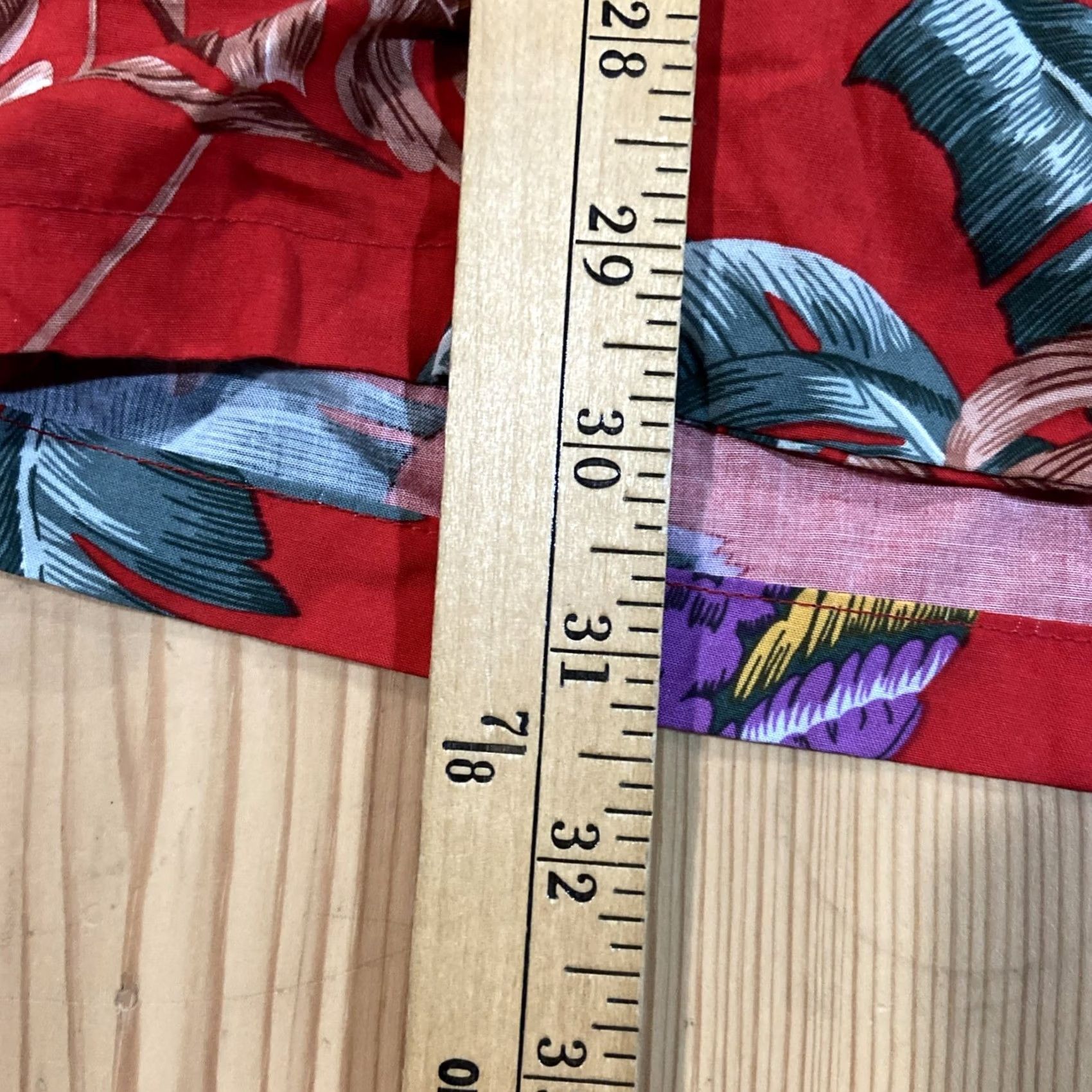 Paradise Found VINTAGE Paradise Found Shirt MEN Large Hawaiian Parrot Macaw Red Magnum PI Shirt Women? Size US L / EU 52-54 / 3 - 3 Thumbnail