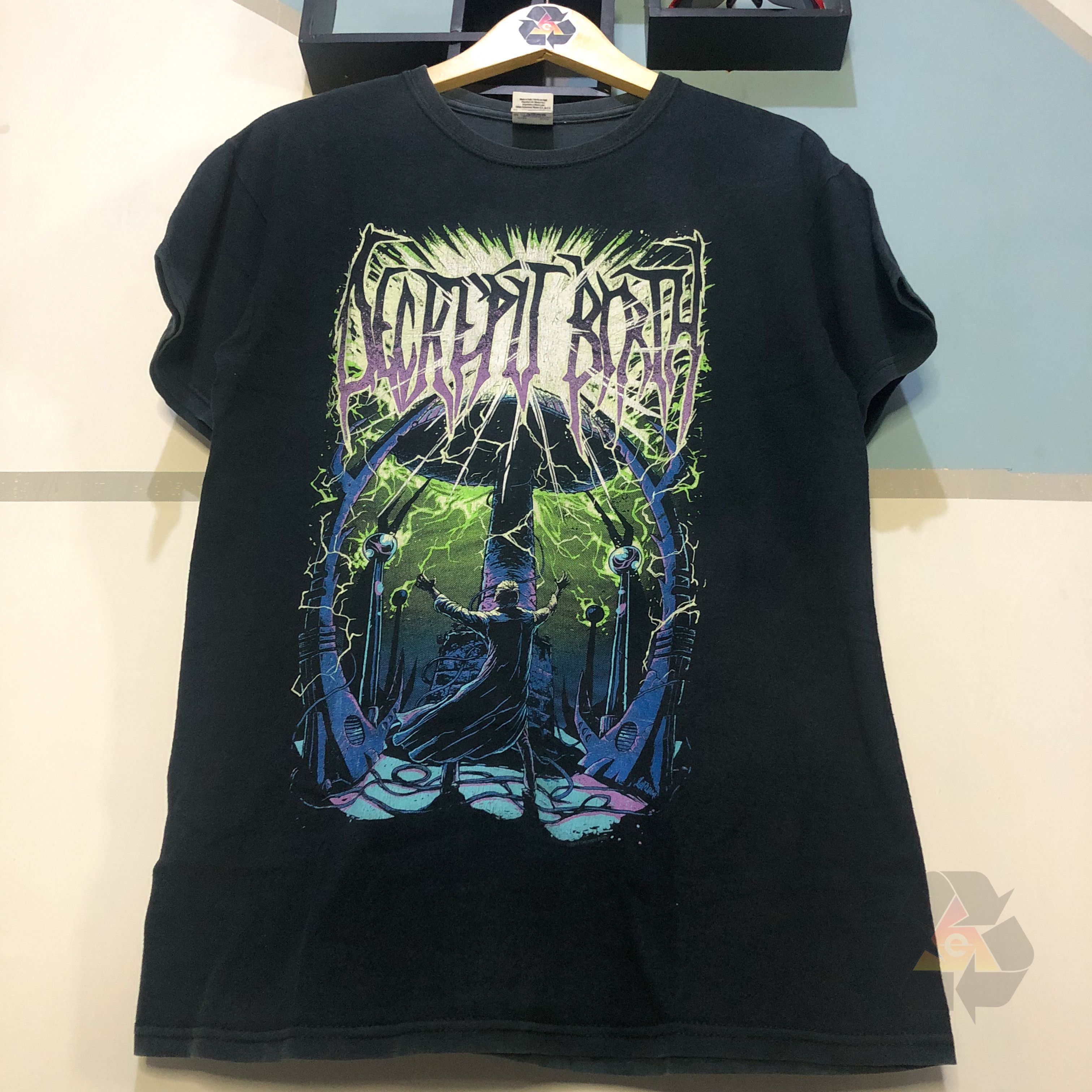 Band Tees Vintage Decrepit Birth Tesla Coil 2011 Y2K Size US M / EU 48-50 / 2 - 4 Thumbnail