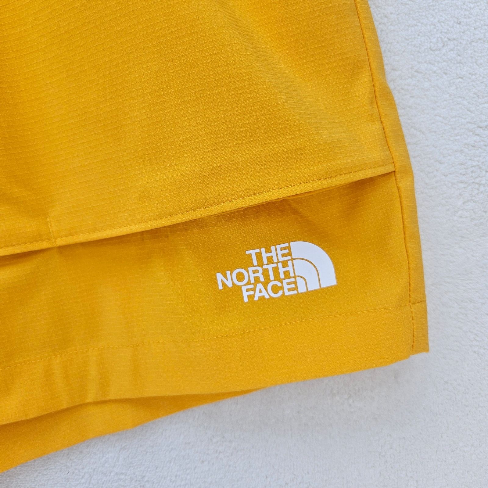 The North Face THE NORTH FACE MEN'S XL RIPSTOP CARGO SHORTS SUMMIT GOLD Size US 38 / EU 54 - 2 Thumbnail