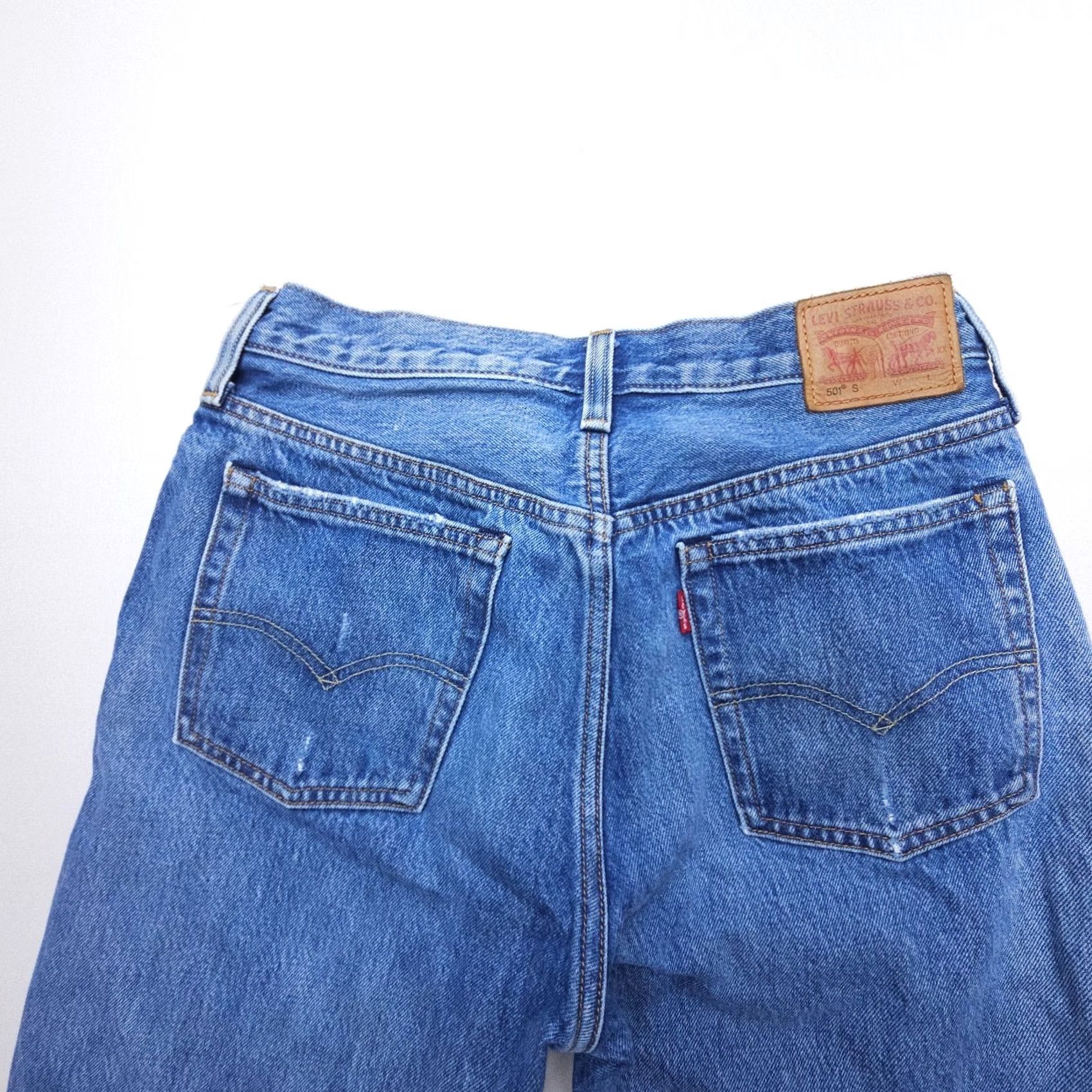 Levi's Levi's 501 Jeans Womens Slim Straight Button Fly 28x28 Blue Denim High Rise Regular Length 5-Pocket USA 501 Series Womens Size 28" / US 6 / IT 42 - 3 Thumbnail