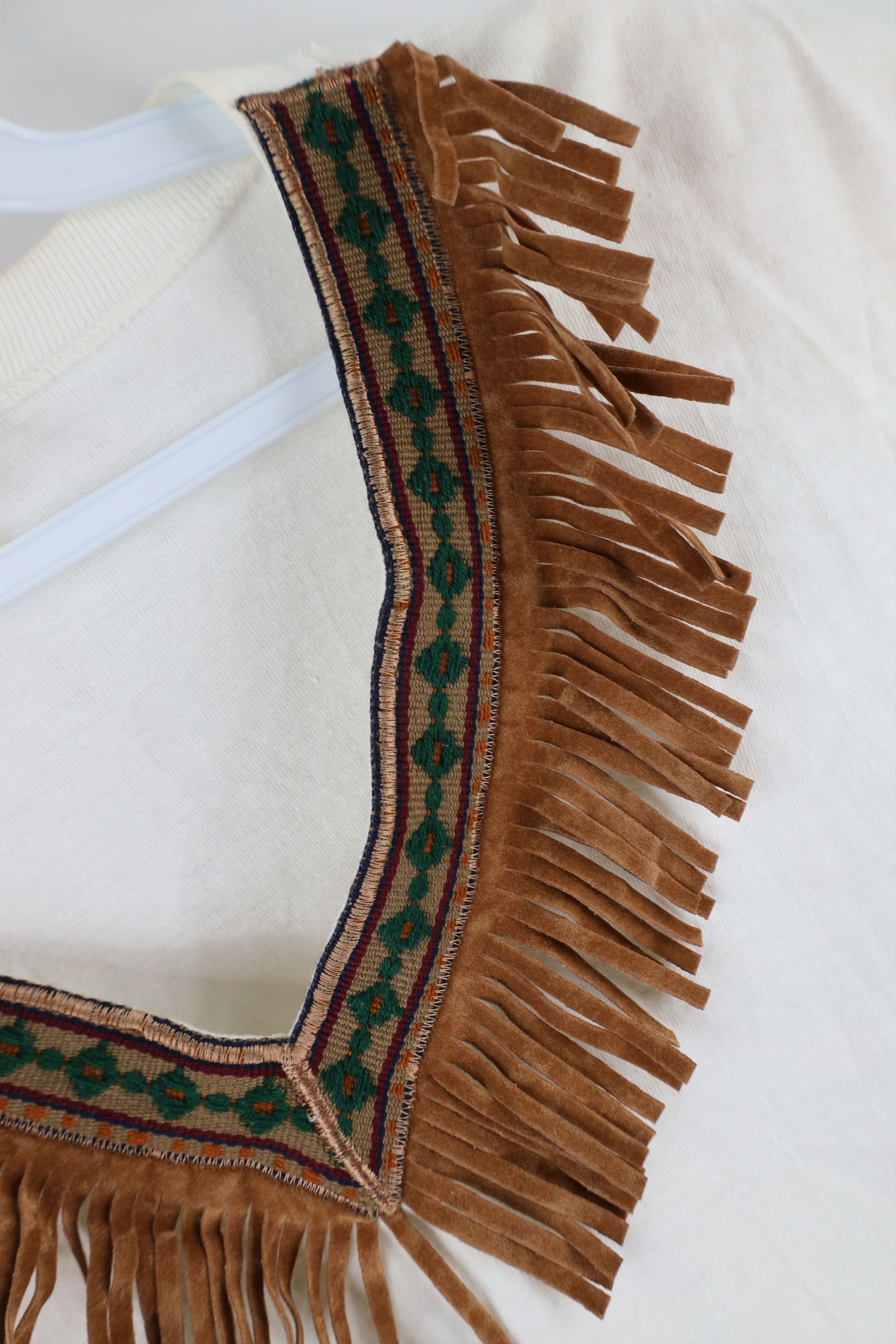 Vintage Vintage 90s Streetwear Chic Fringed Western T-Shirt USA Size ONE SIZE - 5 Thumbnail