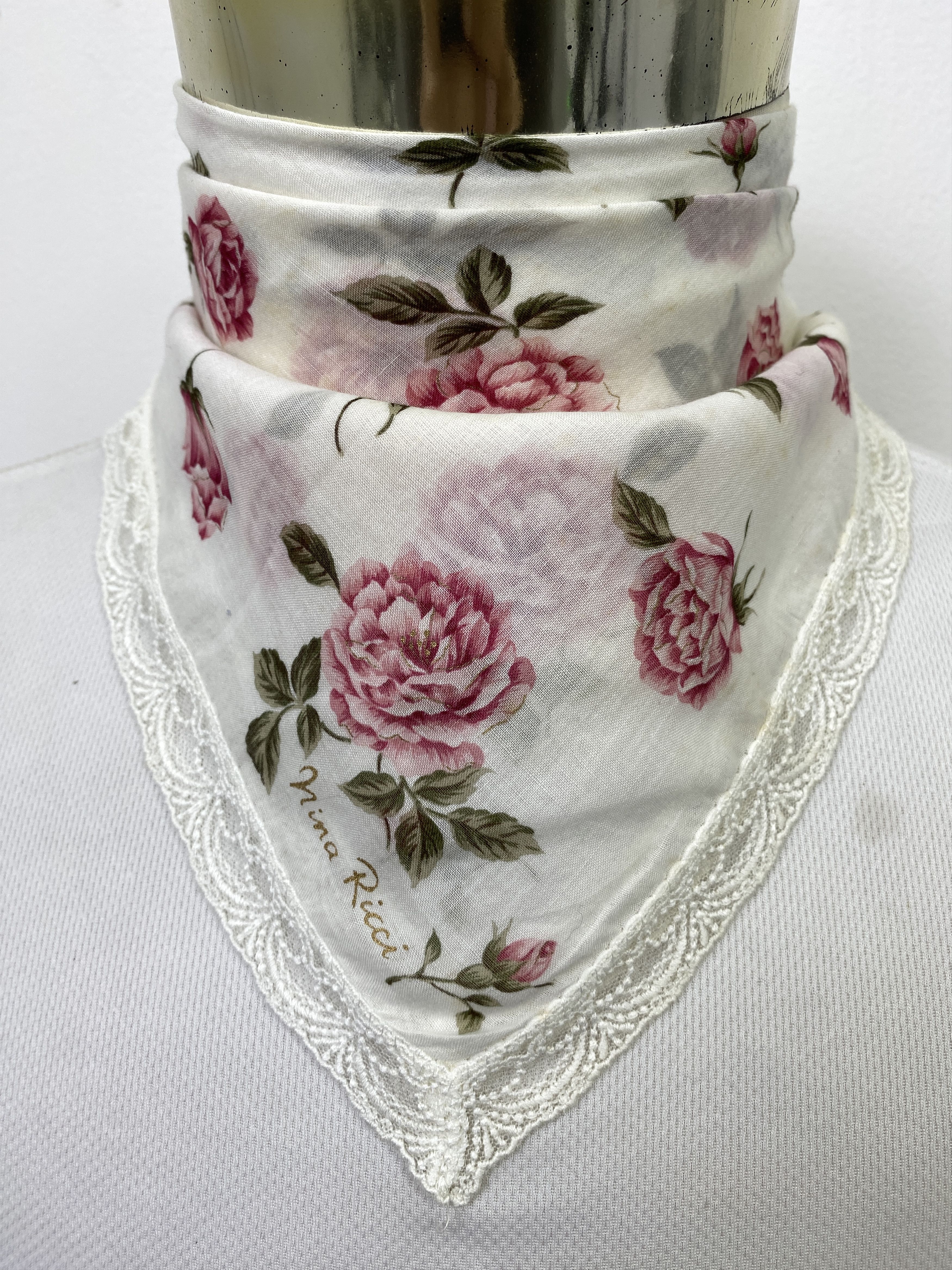 Other Vintage Nina Ricci Handkerchief / Neckerchief KT0232 Size ONE SIZE - 1 Thumbnail