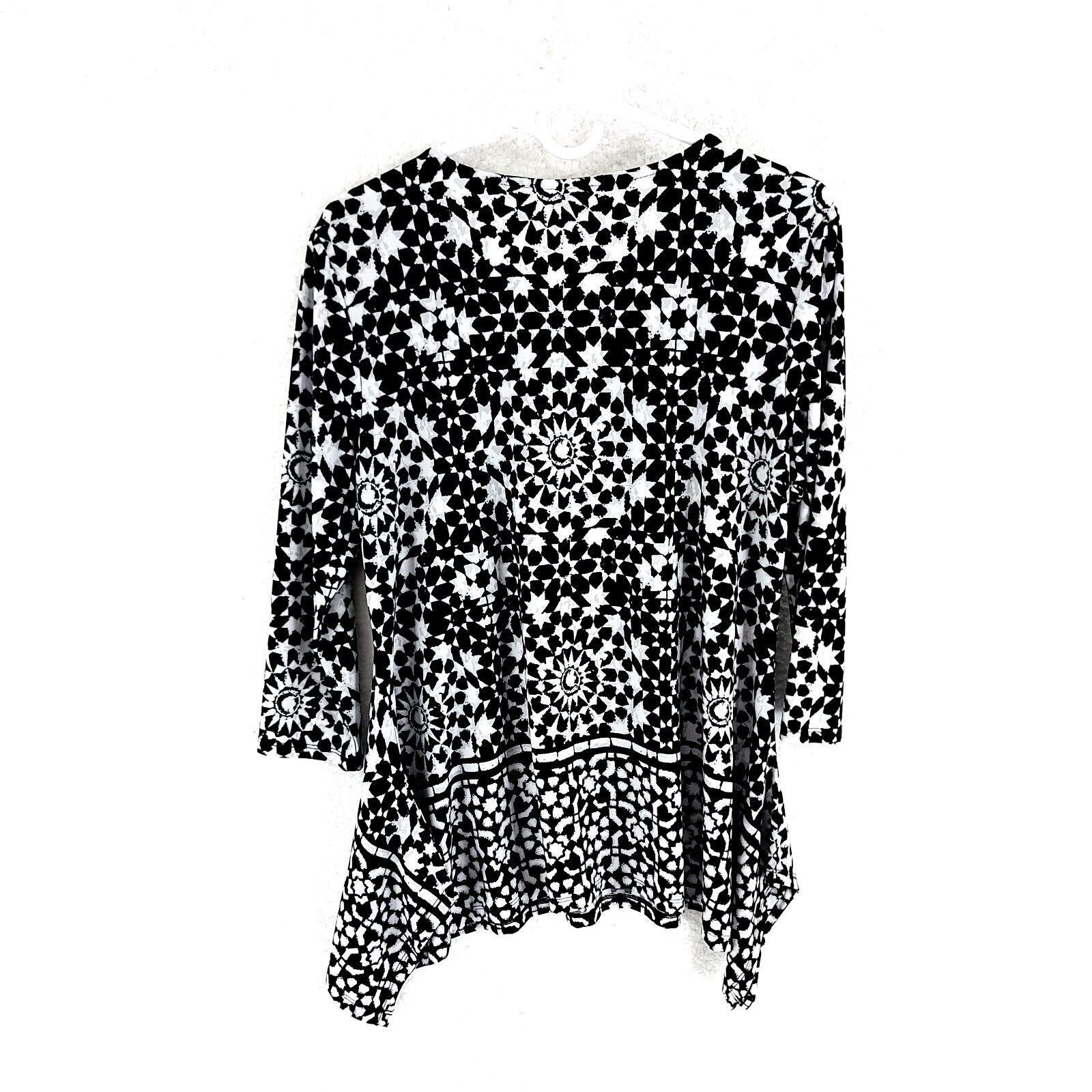 Vintage Ruby Rd. Petite PM Black White Floral Blouse W/ Blue Stones Size M / US 6-8 / IT 42-44 - 4 Thumbnail