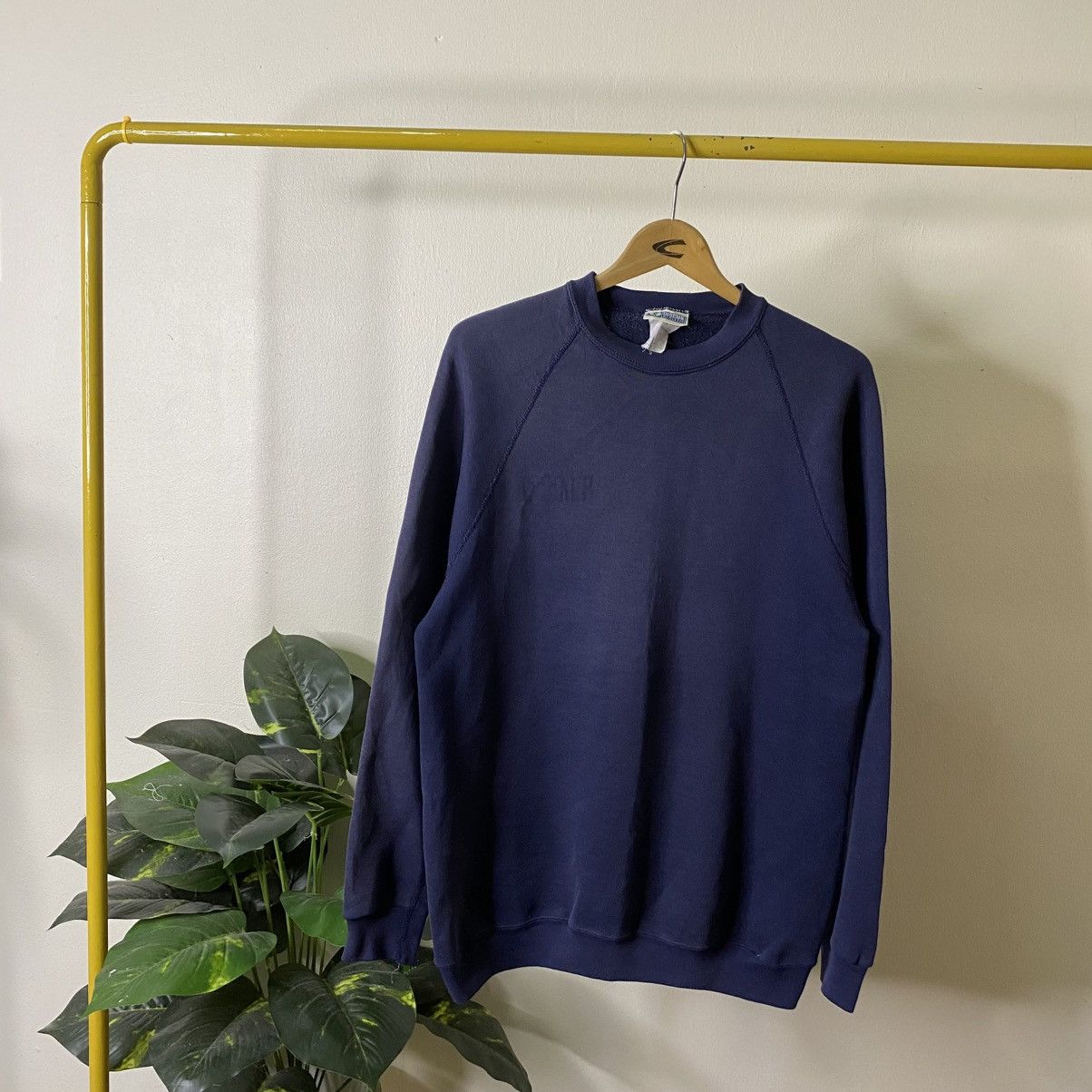 Vintage 1990s Discus Navy Blank Russell Athletic Style Sweatshirt Size US M / EU 48-50 / 2 - 1 Thumbnail