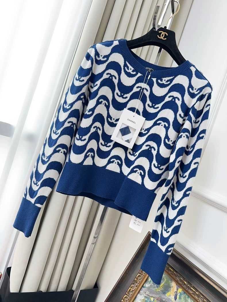 Chanel Chanel 21P Navy White CC Wave Knit Top - dmc Size US M / EU 48-50 / 2 - 1 Thumbnail