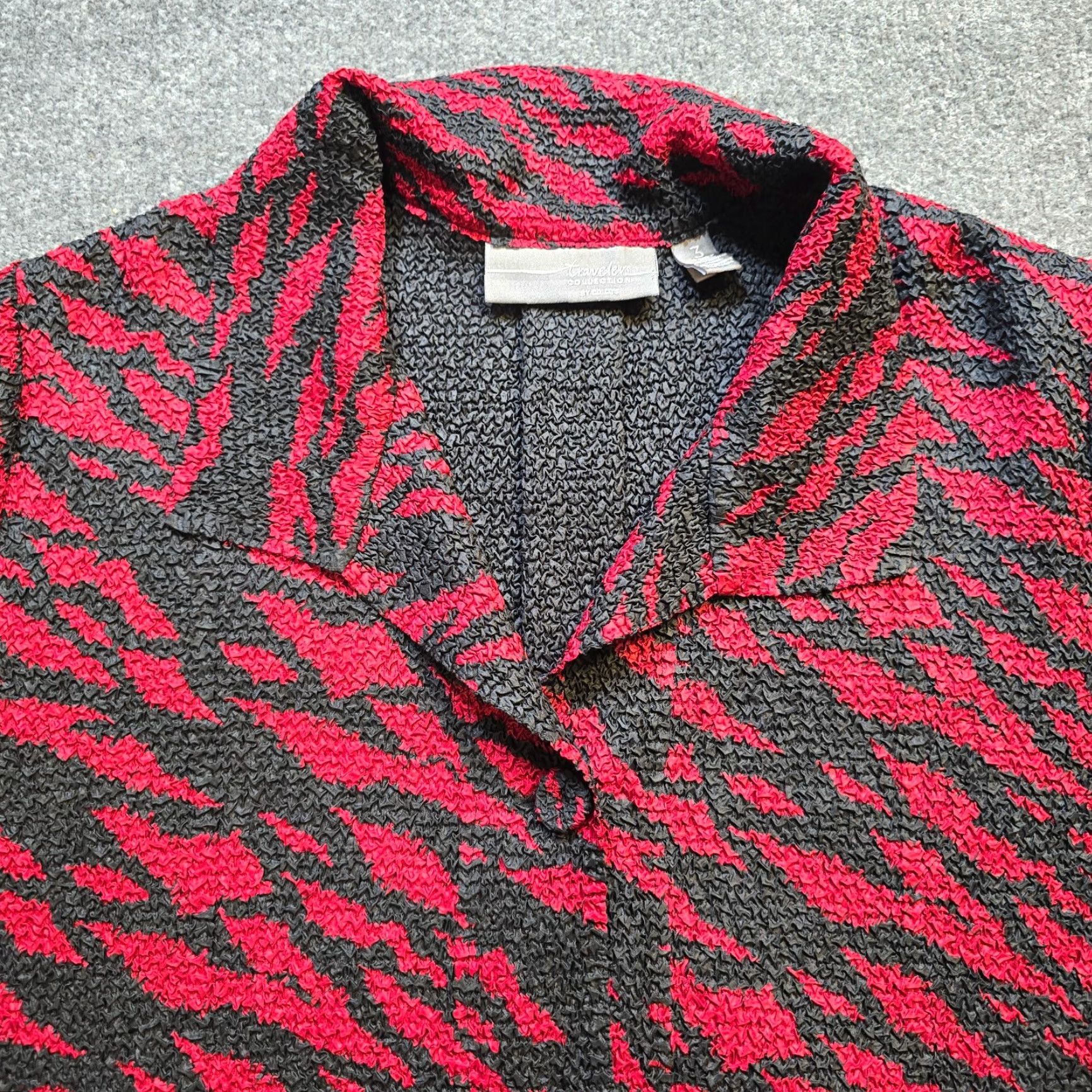 Vintage Chico's Women's Jacket XL Red Black Traveler Crepe Texture No Iron Stretchy 3/4 Sleeve Geometric Pattern Business Casual Travel Jacket Size XL / US 12-14 / IT 48-50 - 2 Thumbnail