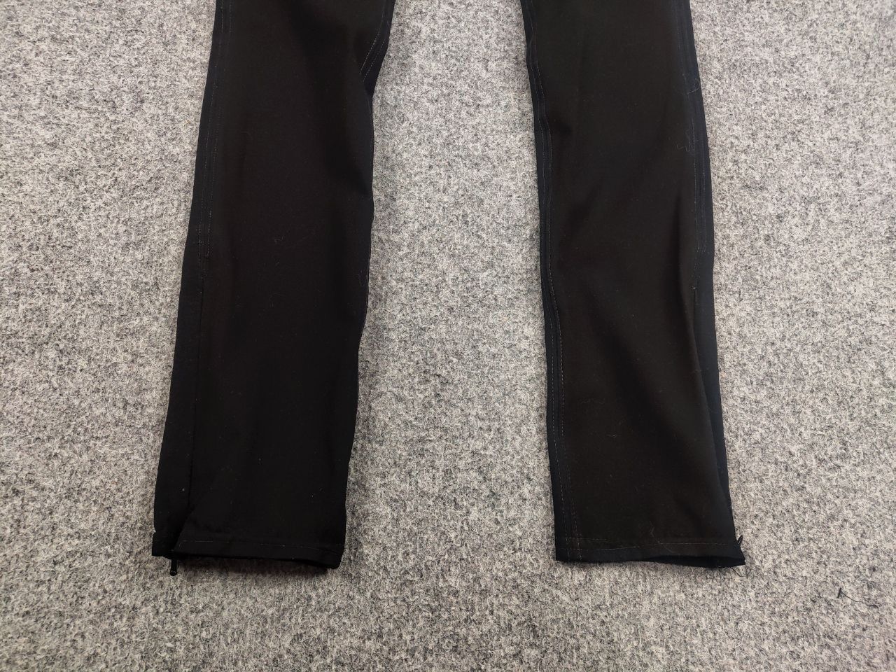Helmut Lang Helmut Lang USA Skinny Narrow Elastic Black Leg Pants Size 28" / US 6 / IT 42 - 7 Thumbnail